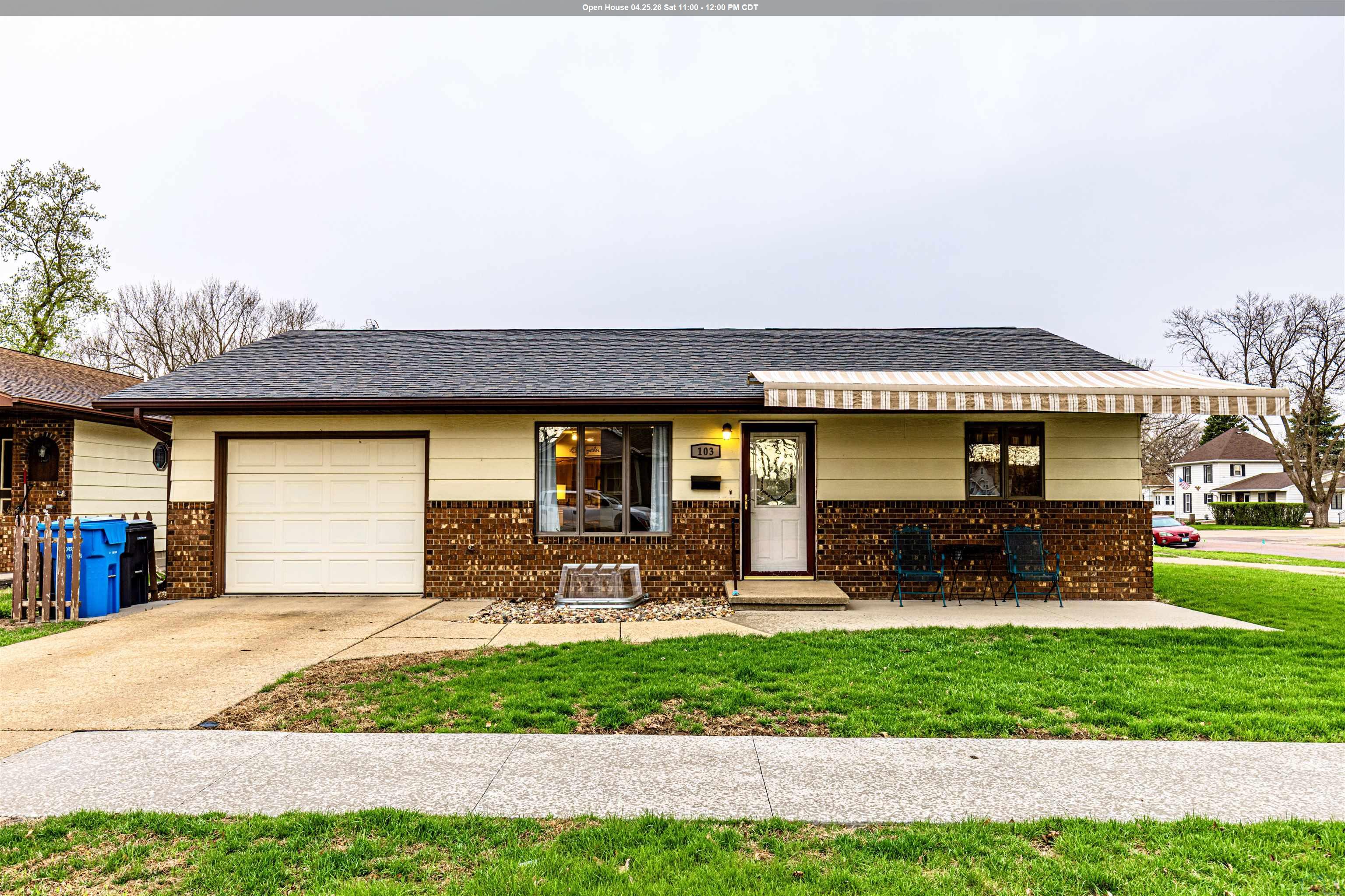 103 3RD AVE SW #1, LeMars, IA 51031 