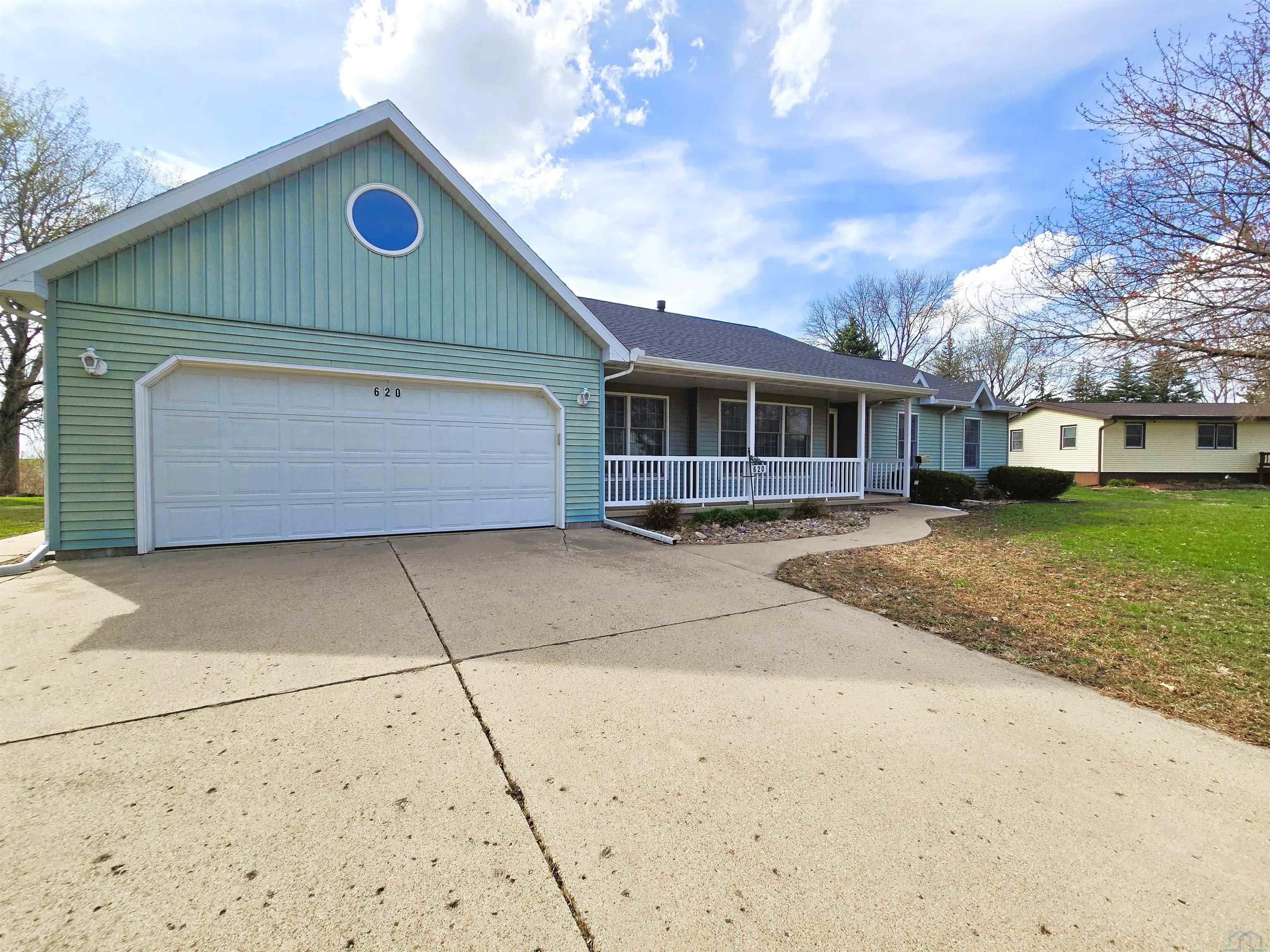 620 Steinhoff Ave, Hornick, IA 51026 
