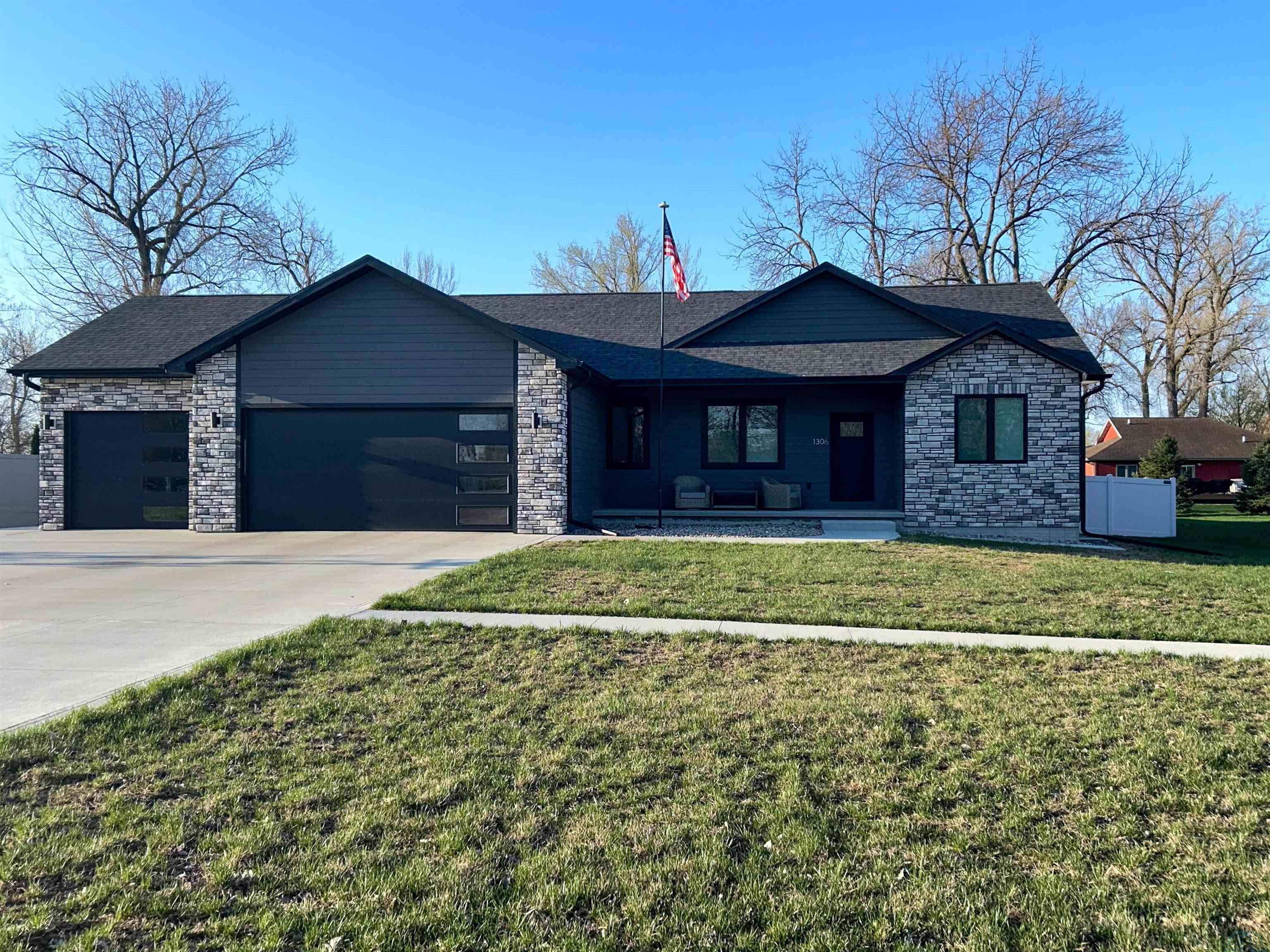 1306 Elm, Dakota City, NE 68731 