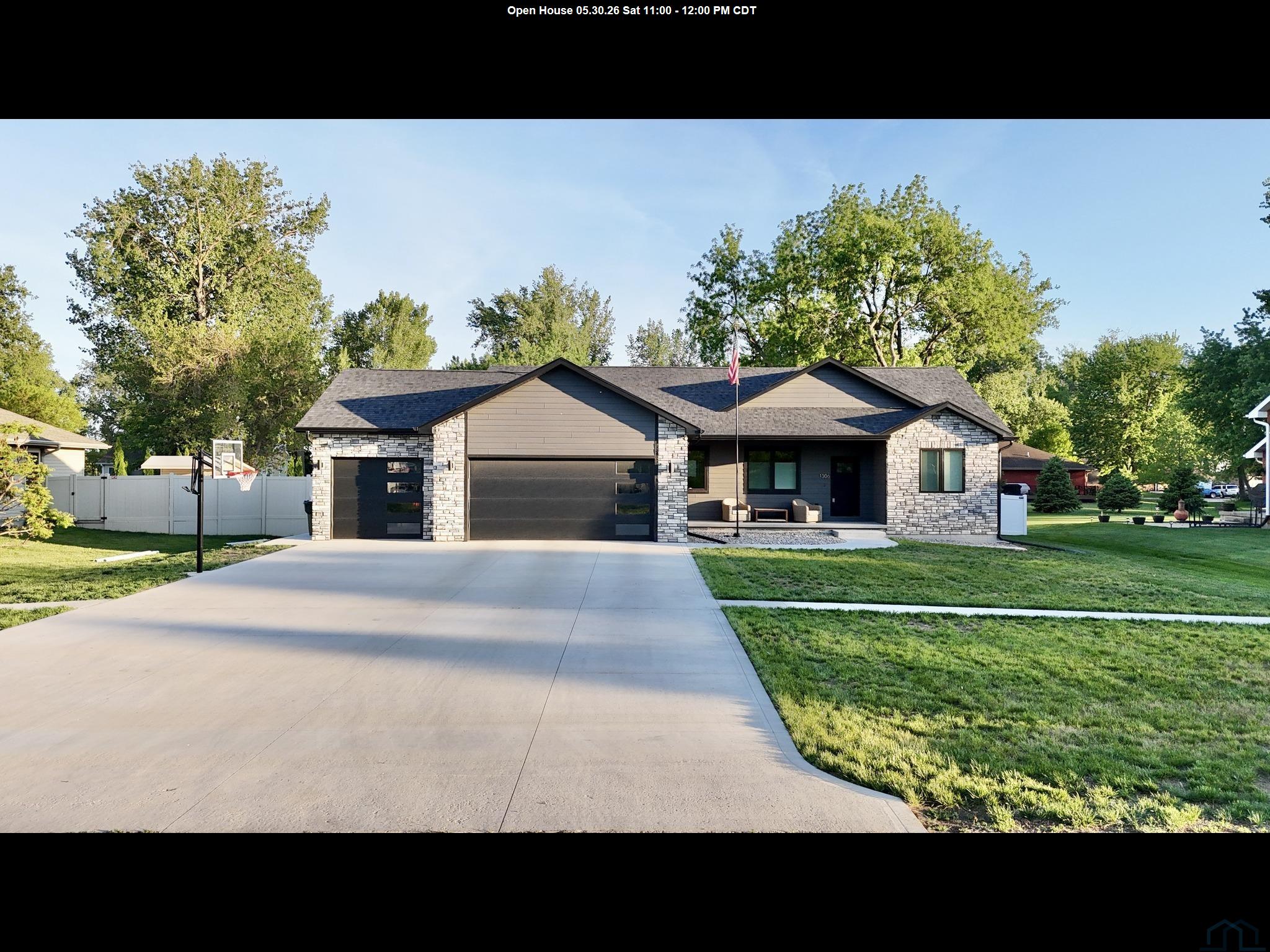 1306 Elm, Dakota City, NE 68731 