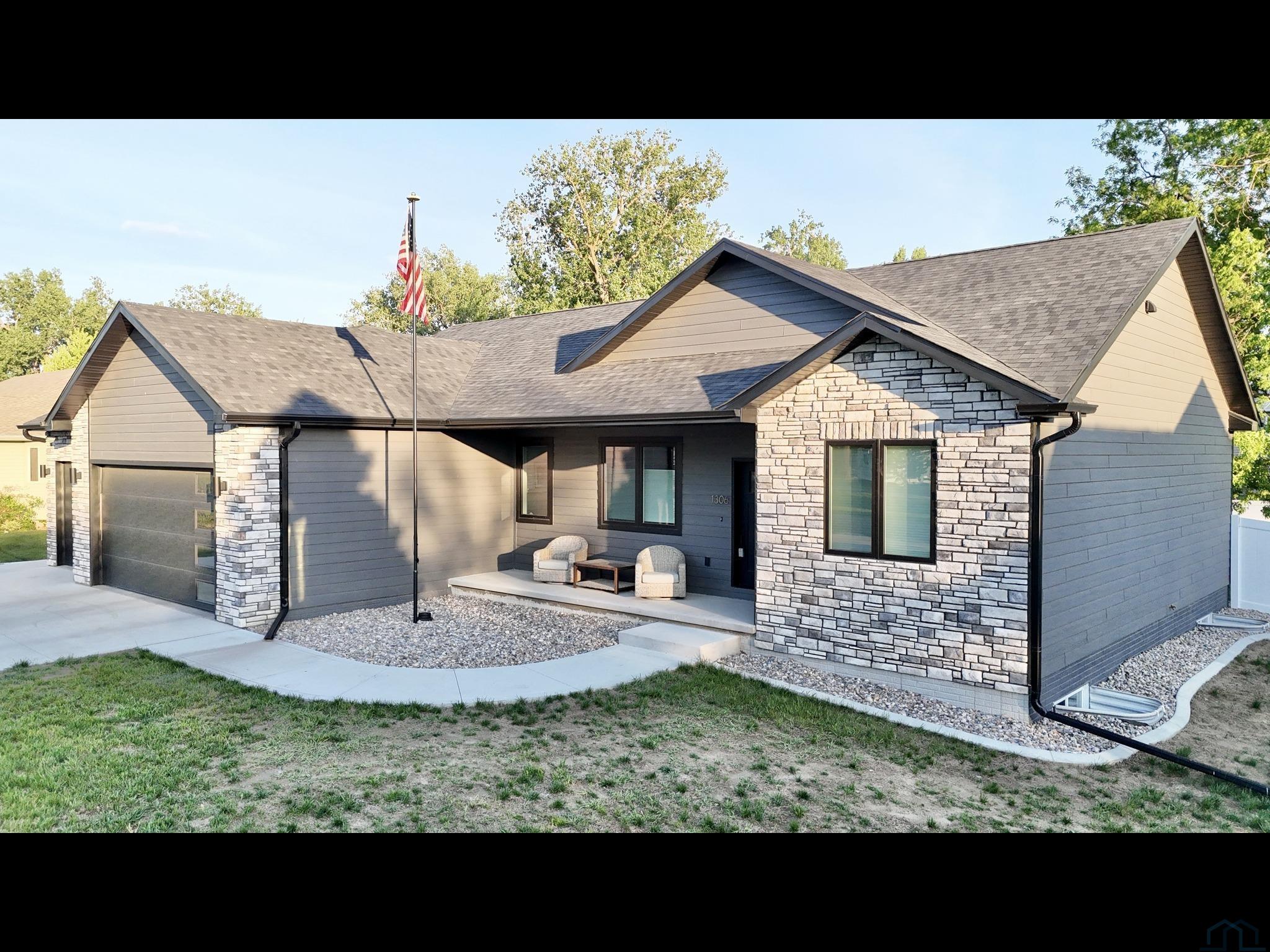 MLS #832637