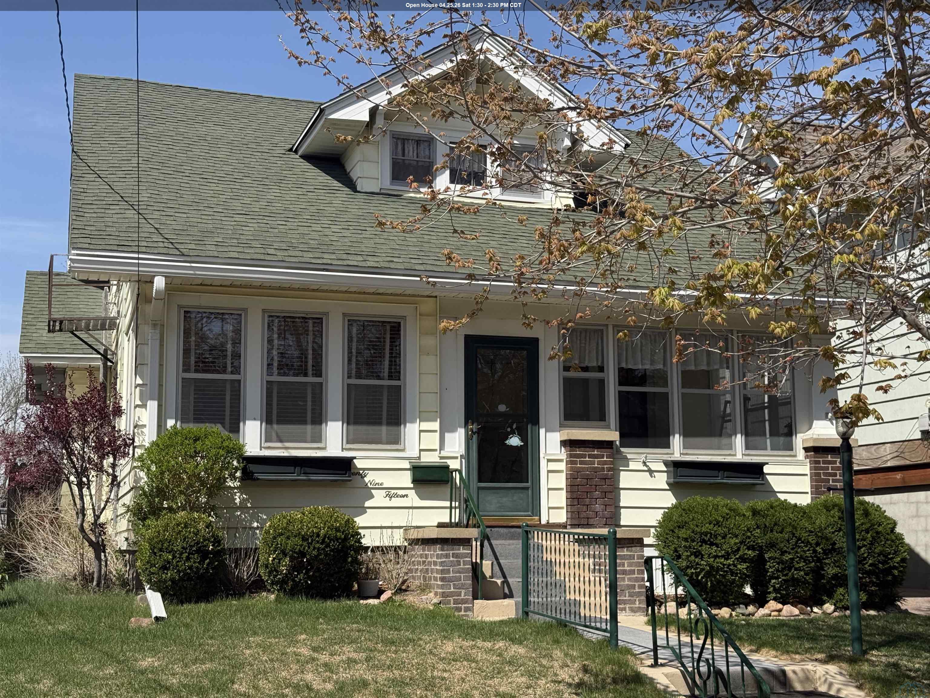 2915 Leech Ave, Sioux City, IA 51106 