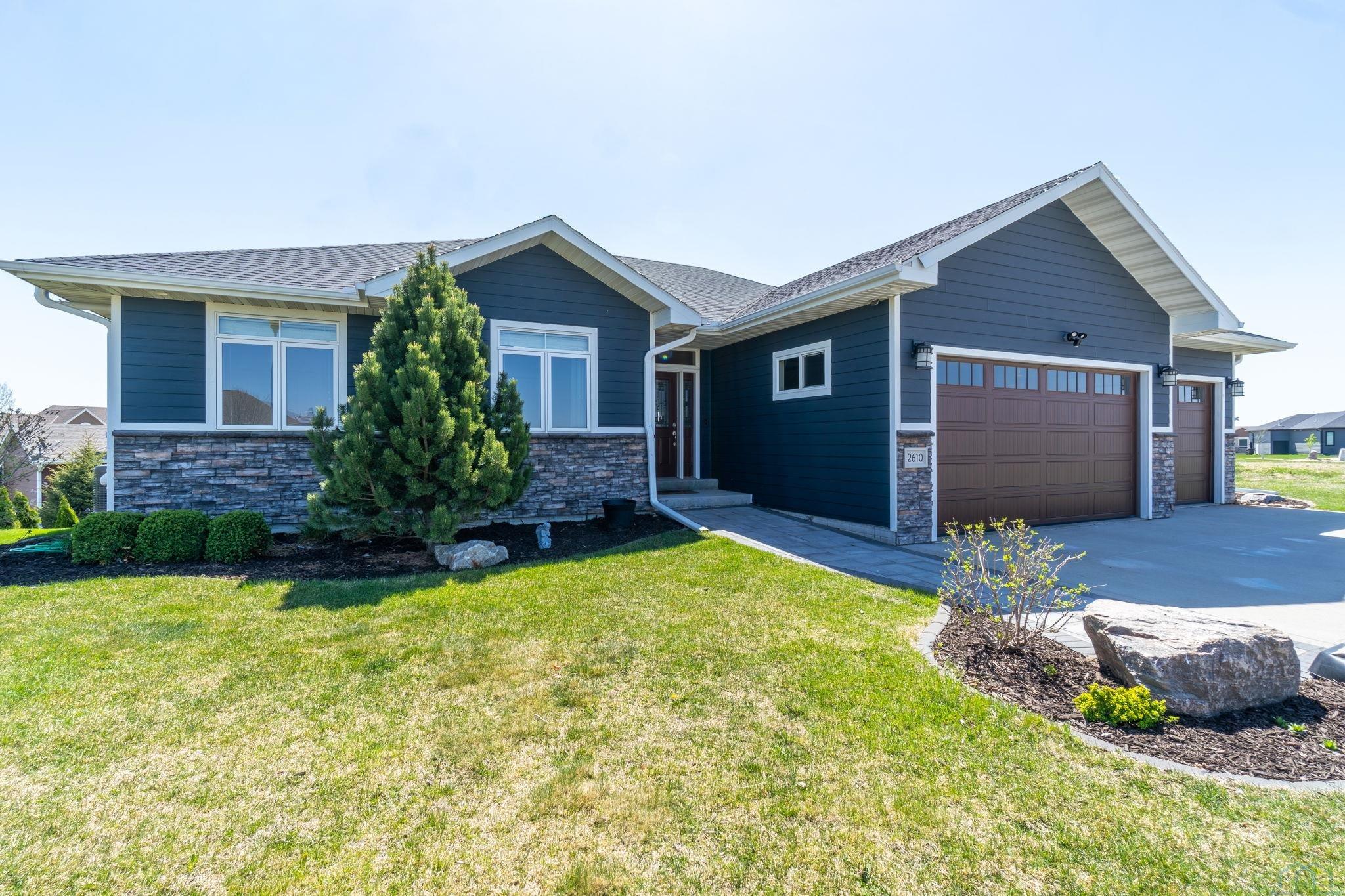 2610 Nicklaus Blvd, Sioux City, IA 51106 