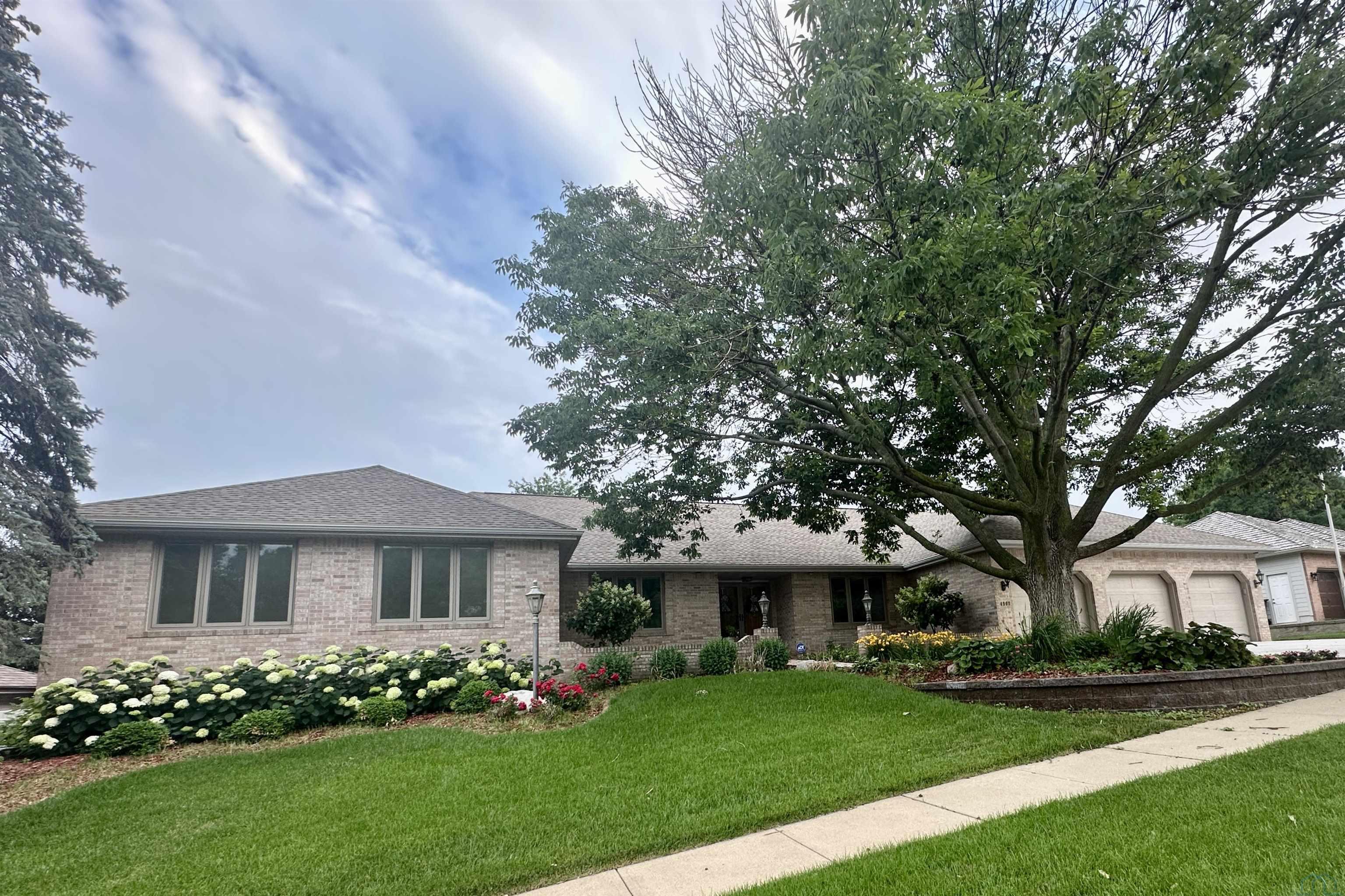 4908 RAVINE PARK LN, Sioux City, IA 51106 