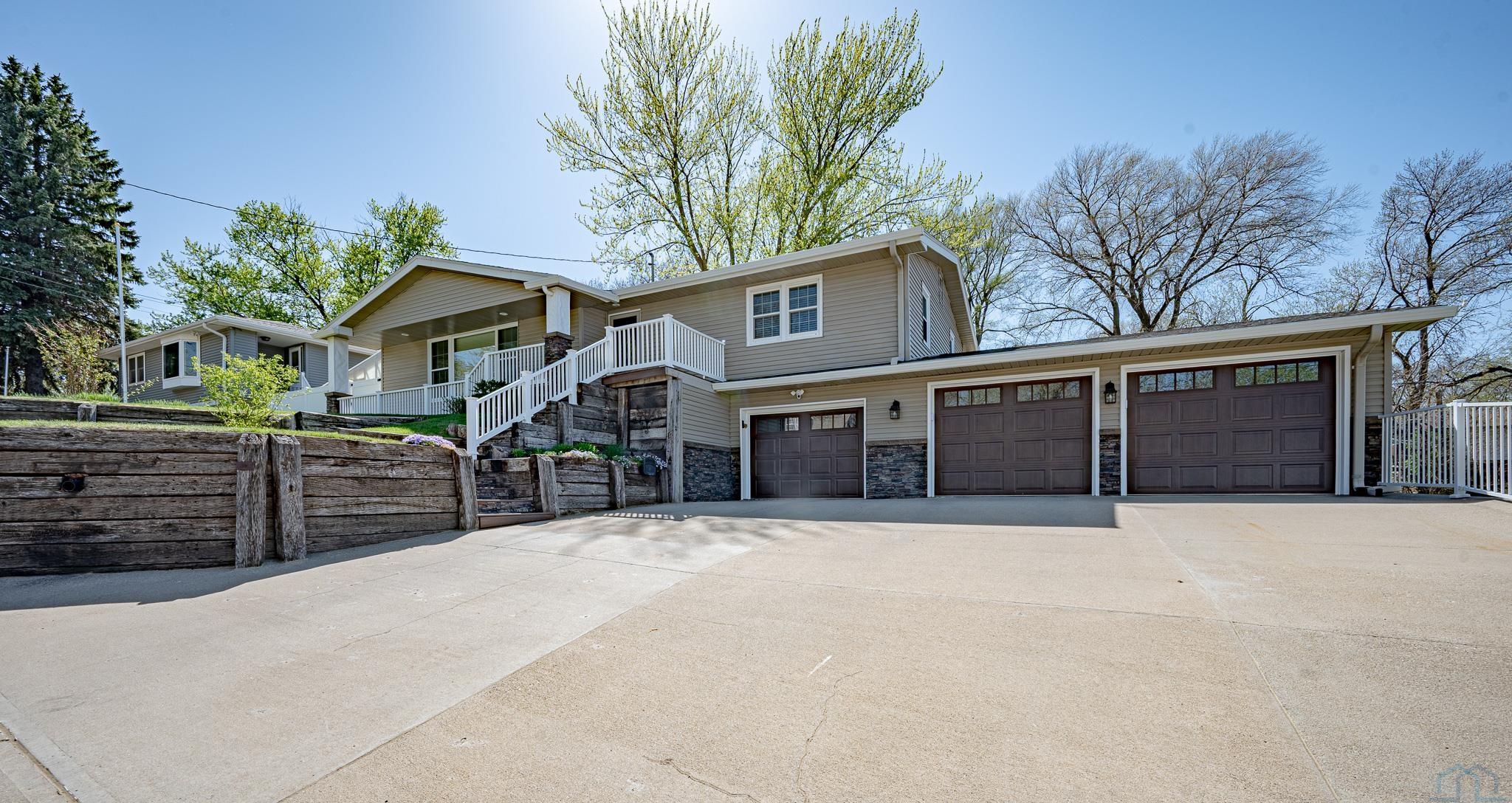 2641 Helen S, Sioux City, IA 51106 