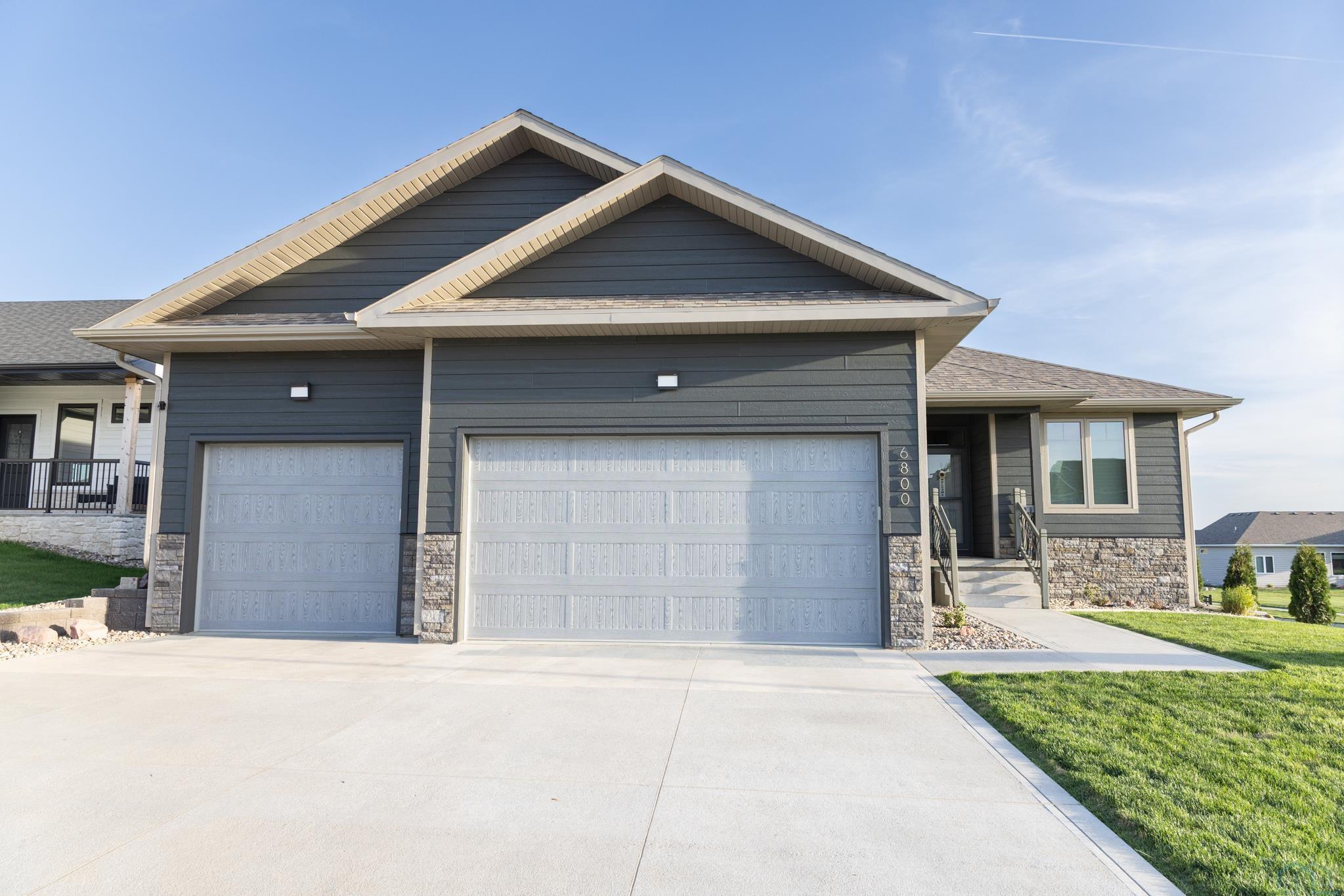 6800 Brookside Dr., Sioux City, IA 51106 