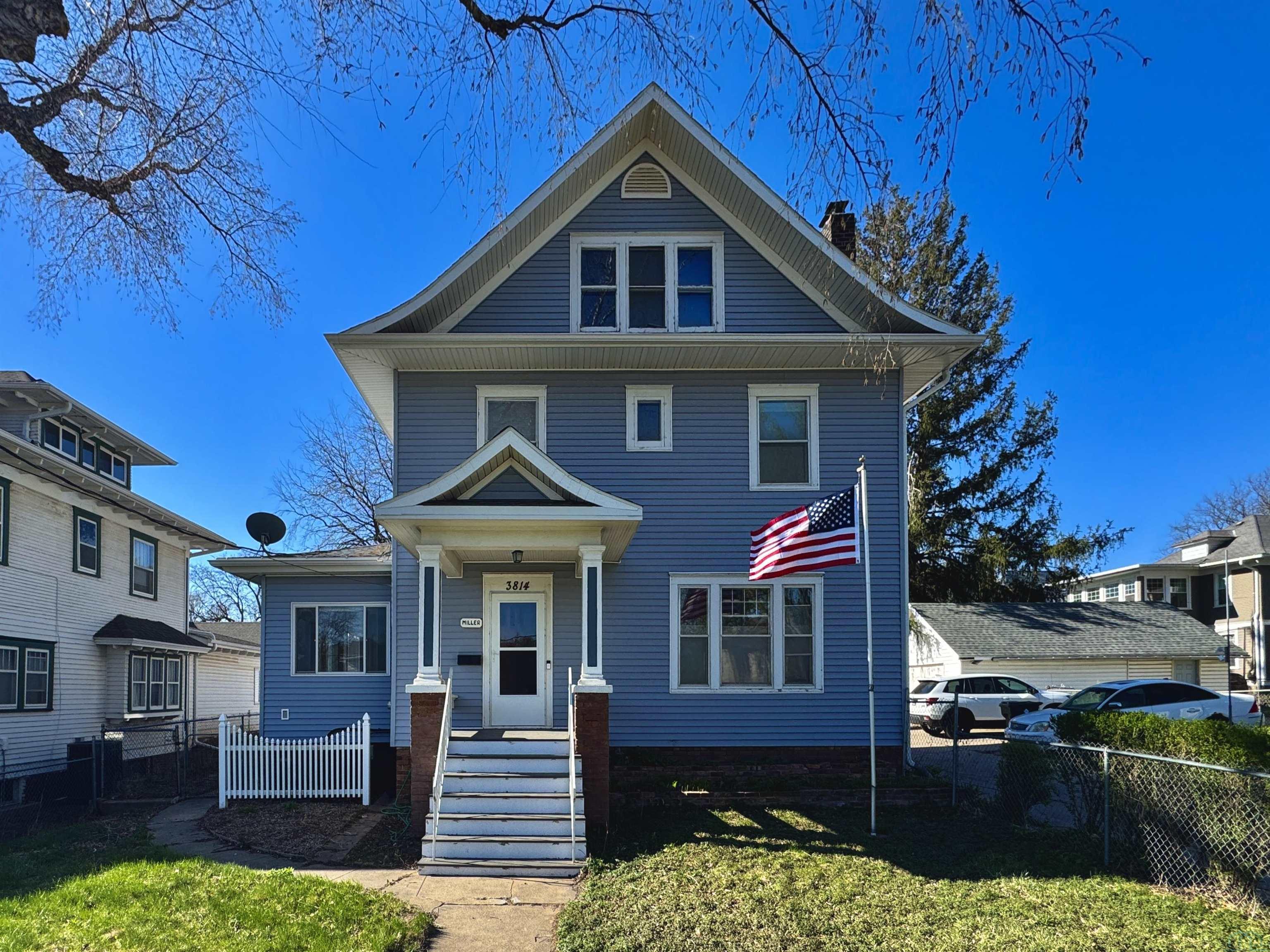 3814 Ridge Ave, Sioux City, IA 51106 