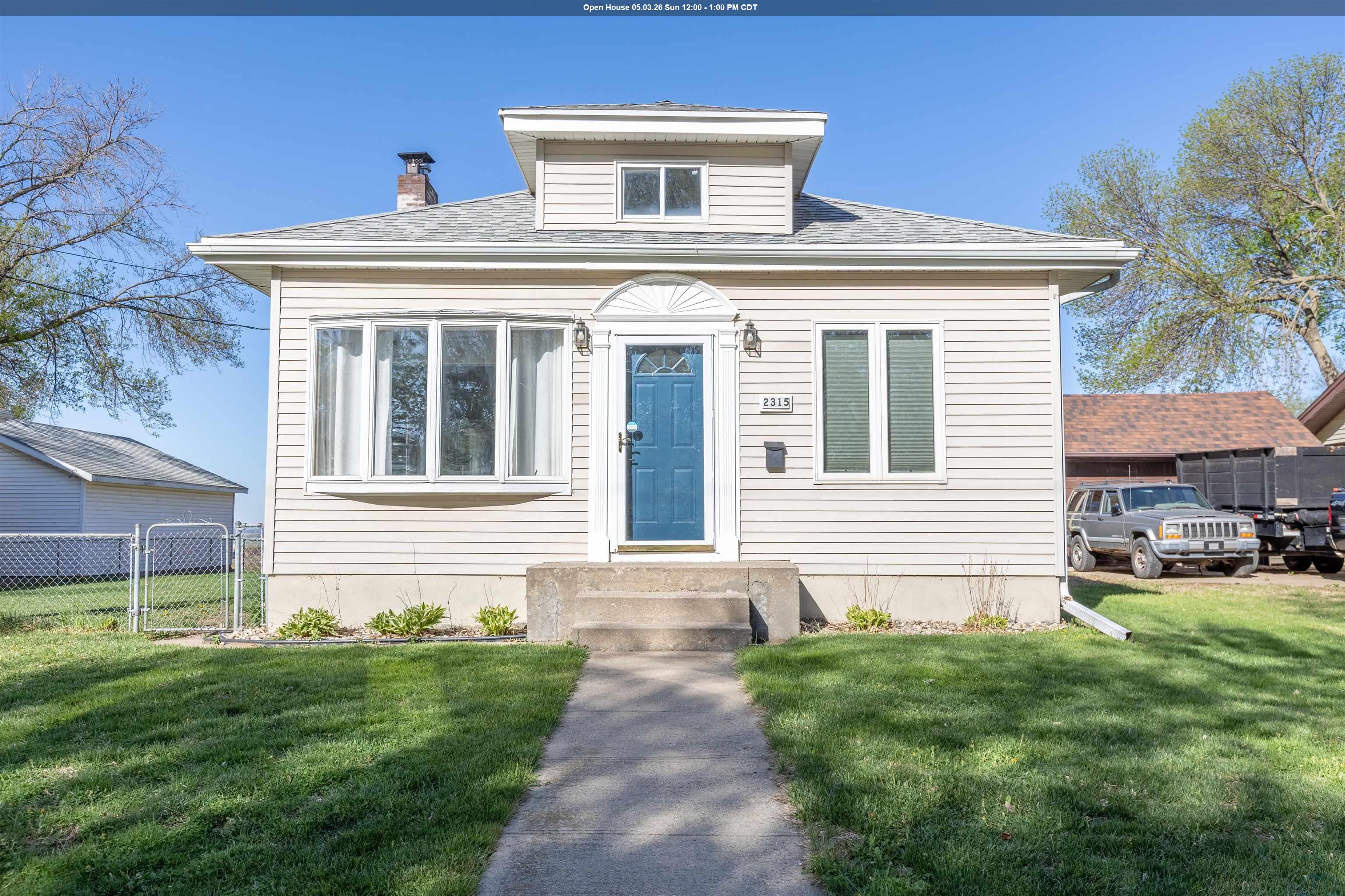 2315 Helen St S, Sioux City, IA 51106 