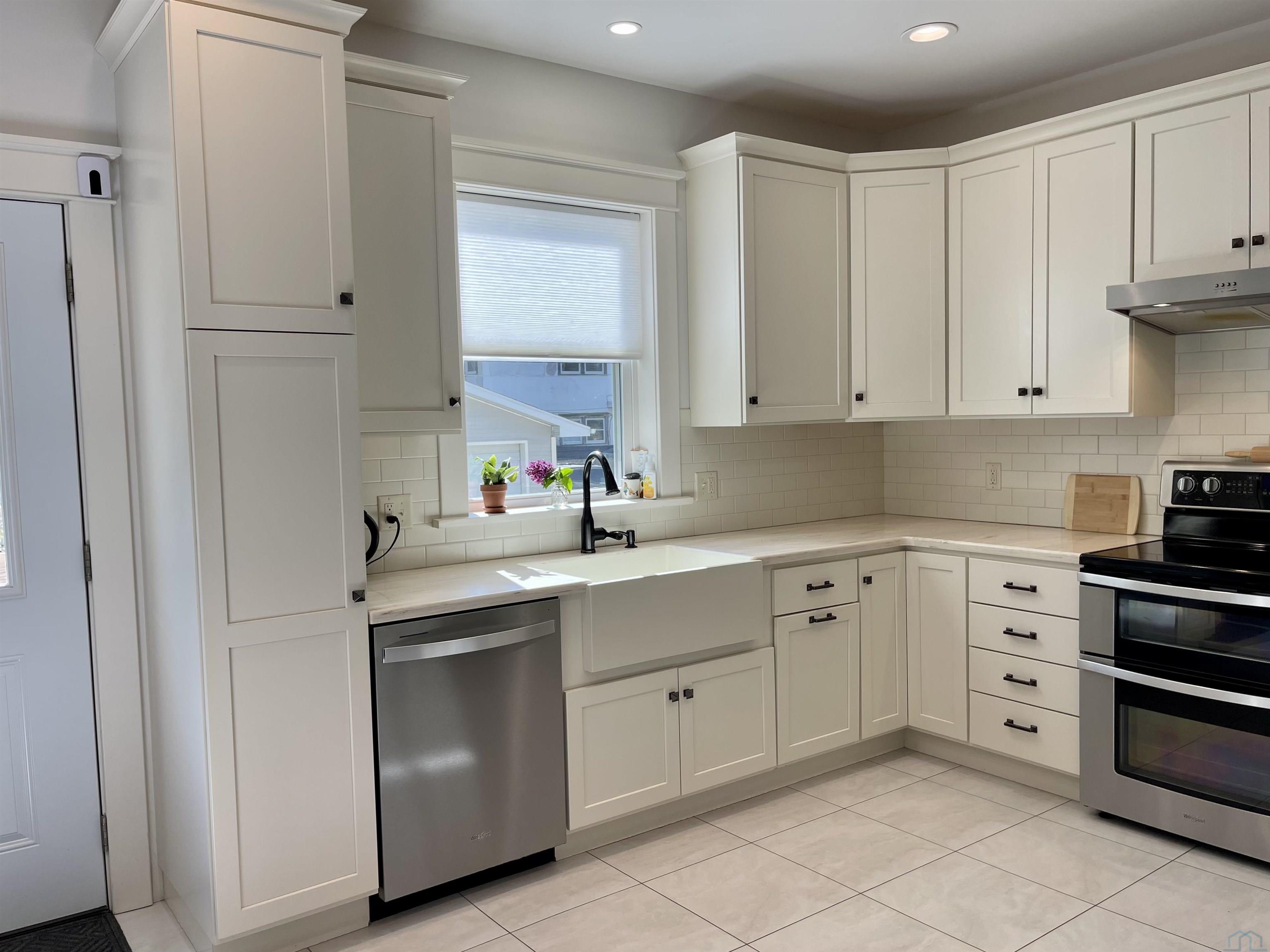 MLS #832707