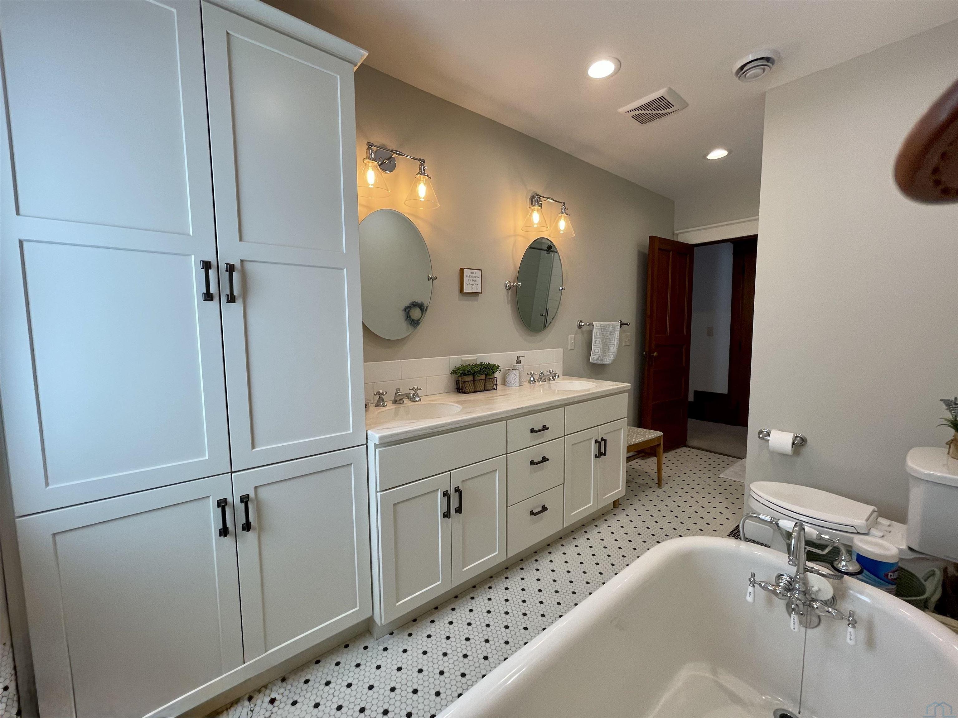 MLS #832707