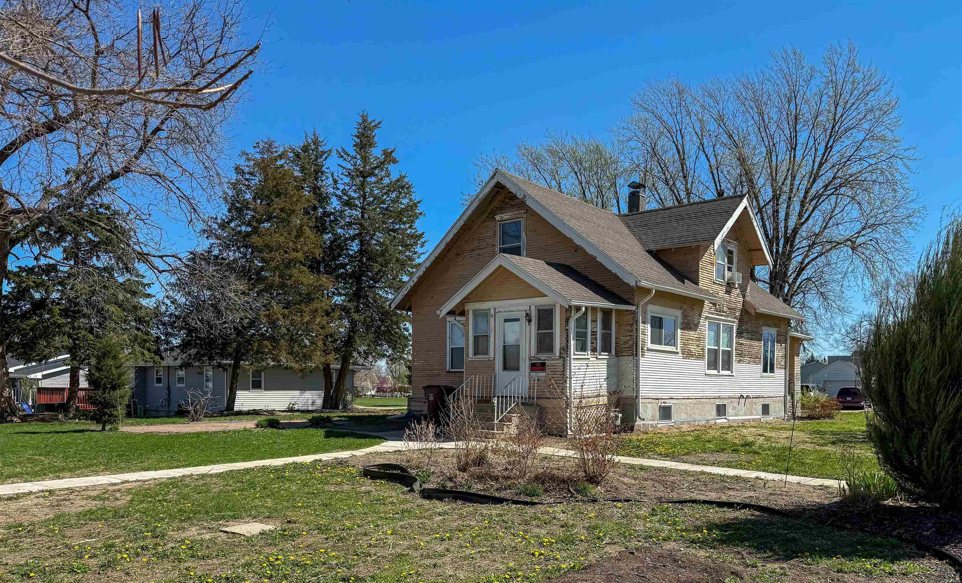 1419 3rd Ave, South Sioux City, NE 68776 