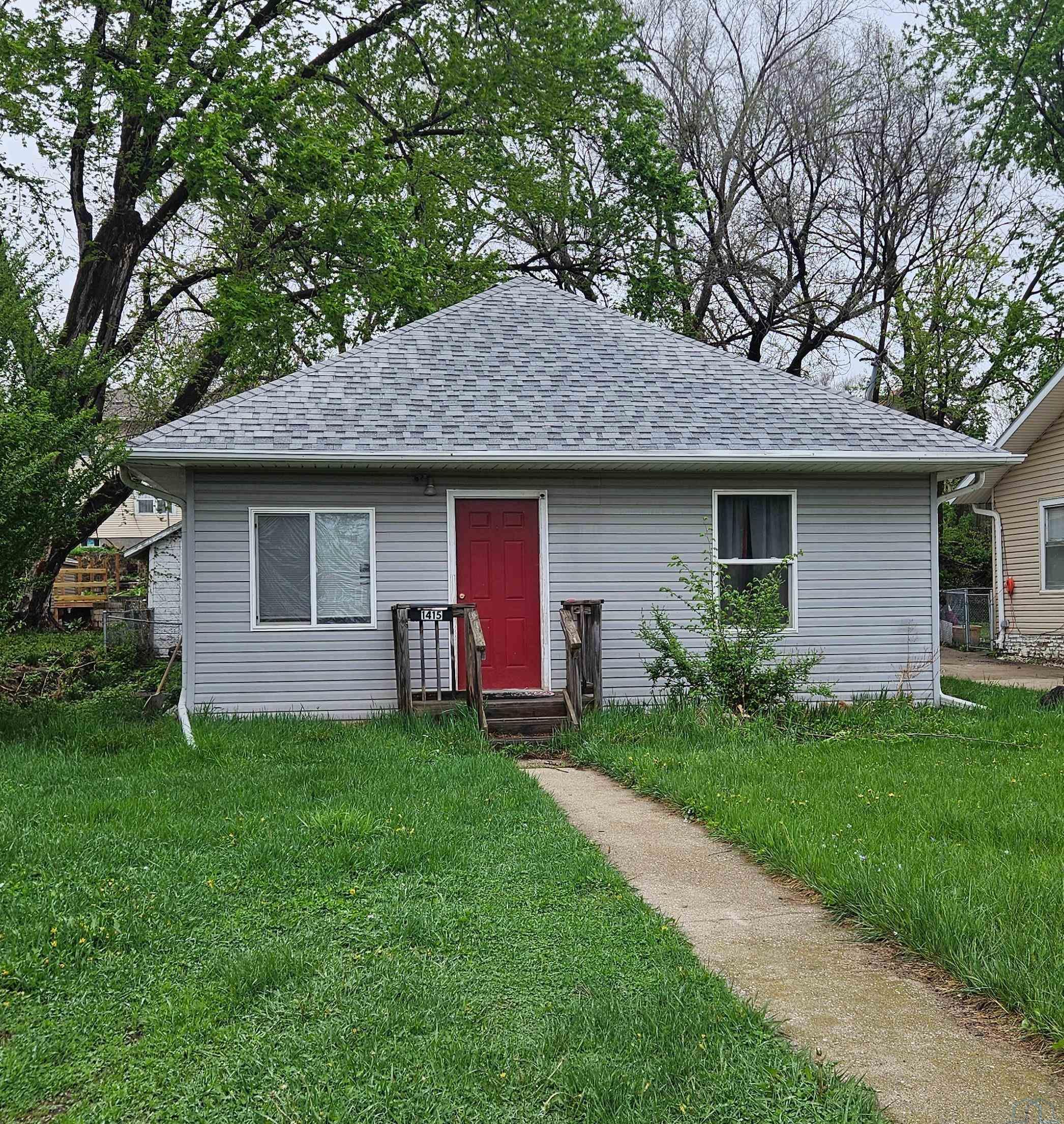 1415 27, Sioux City, IA 51104 