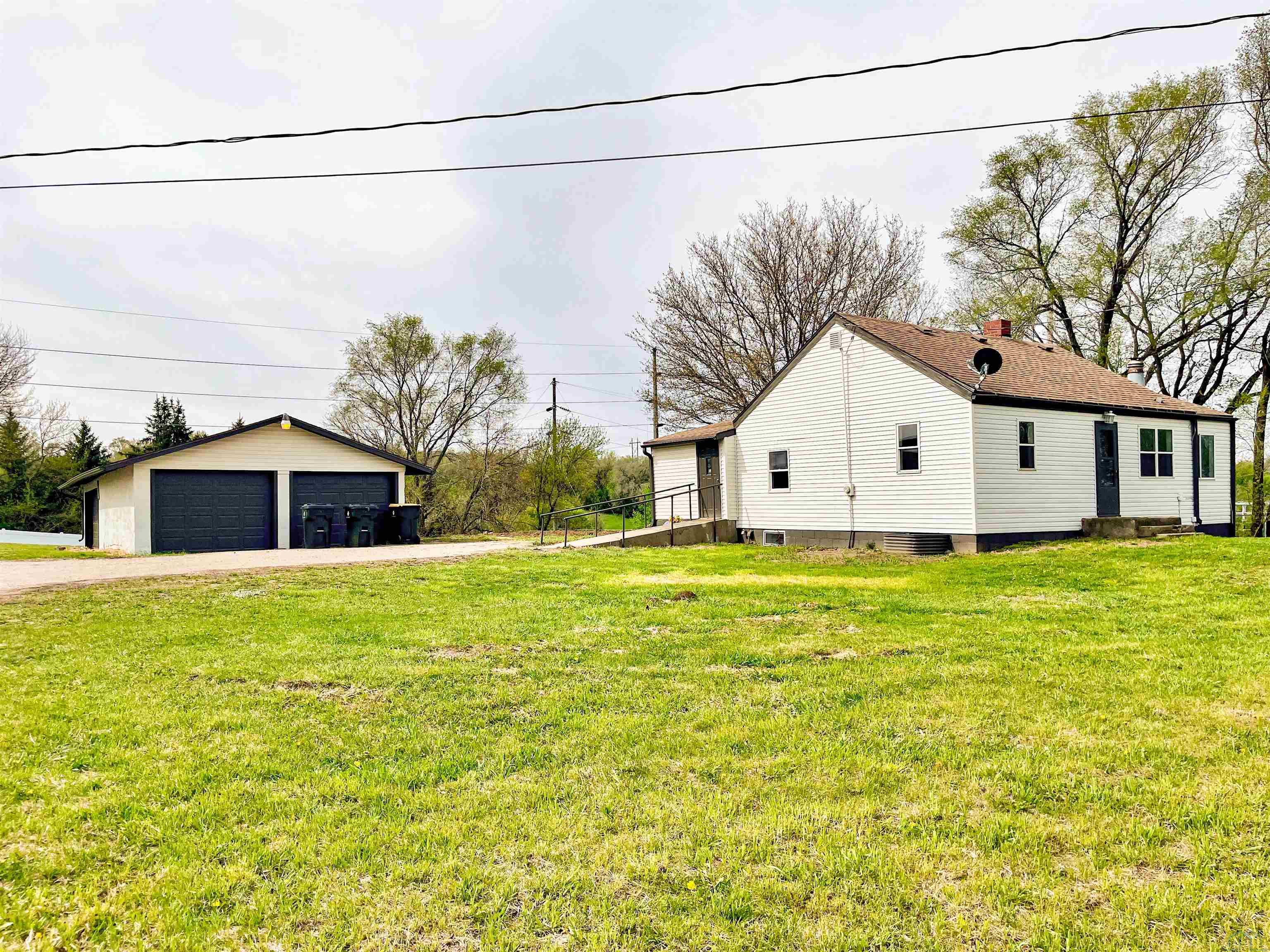 3900 14th st., Sioux City, IA 51105 