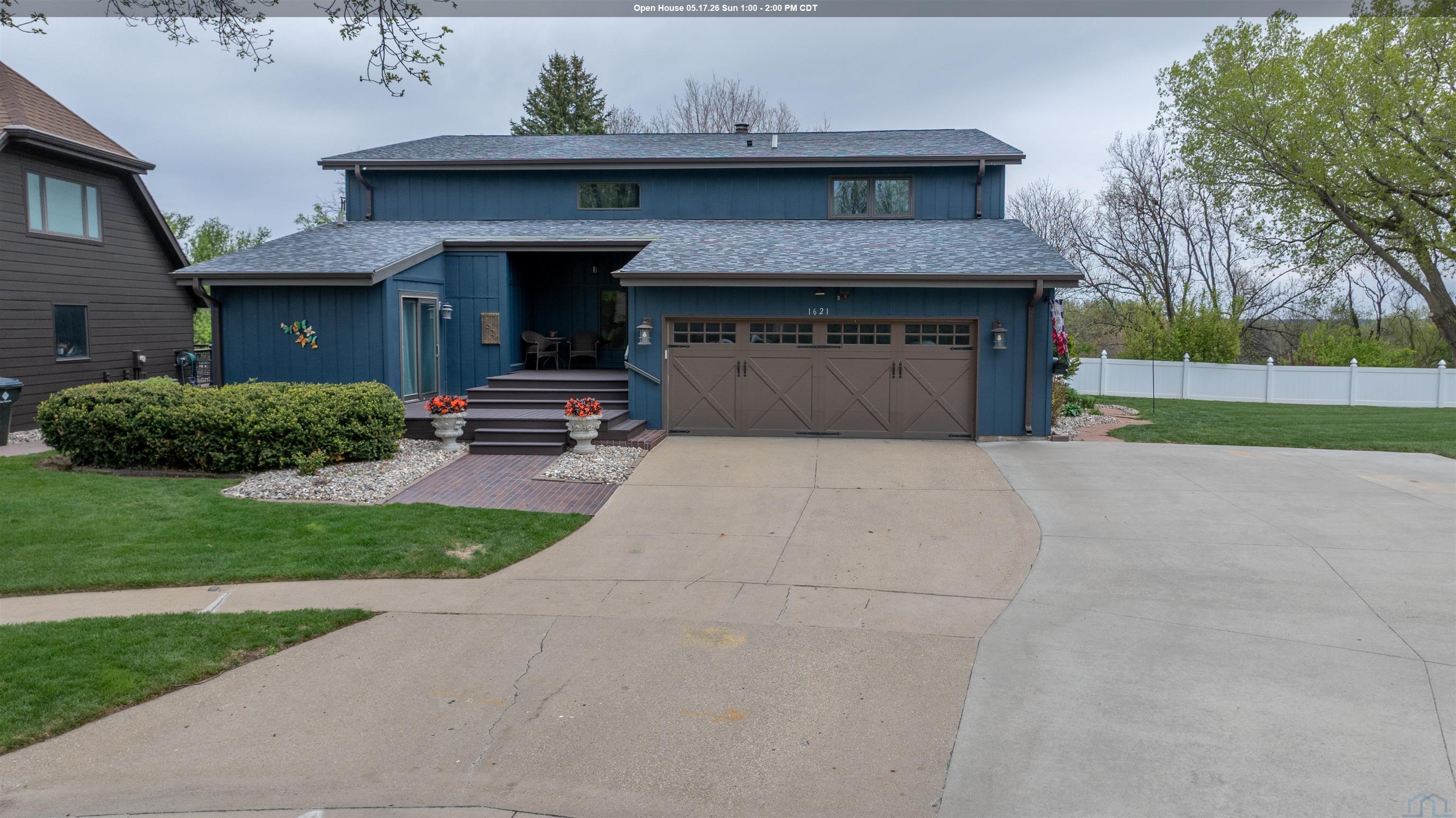 1621 Hiawatha Trail, Sioux City, IA 51104 