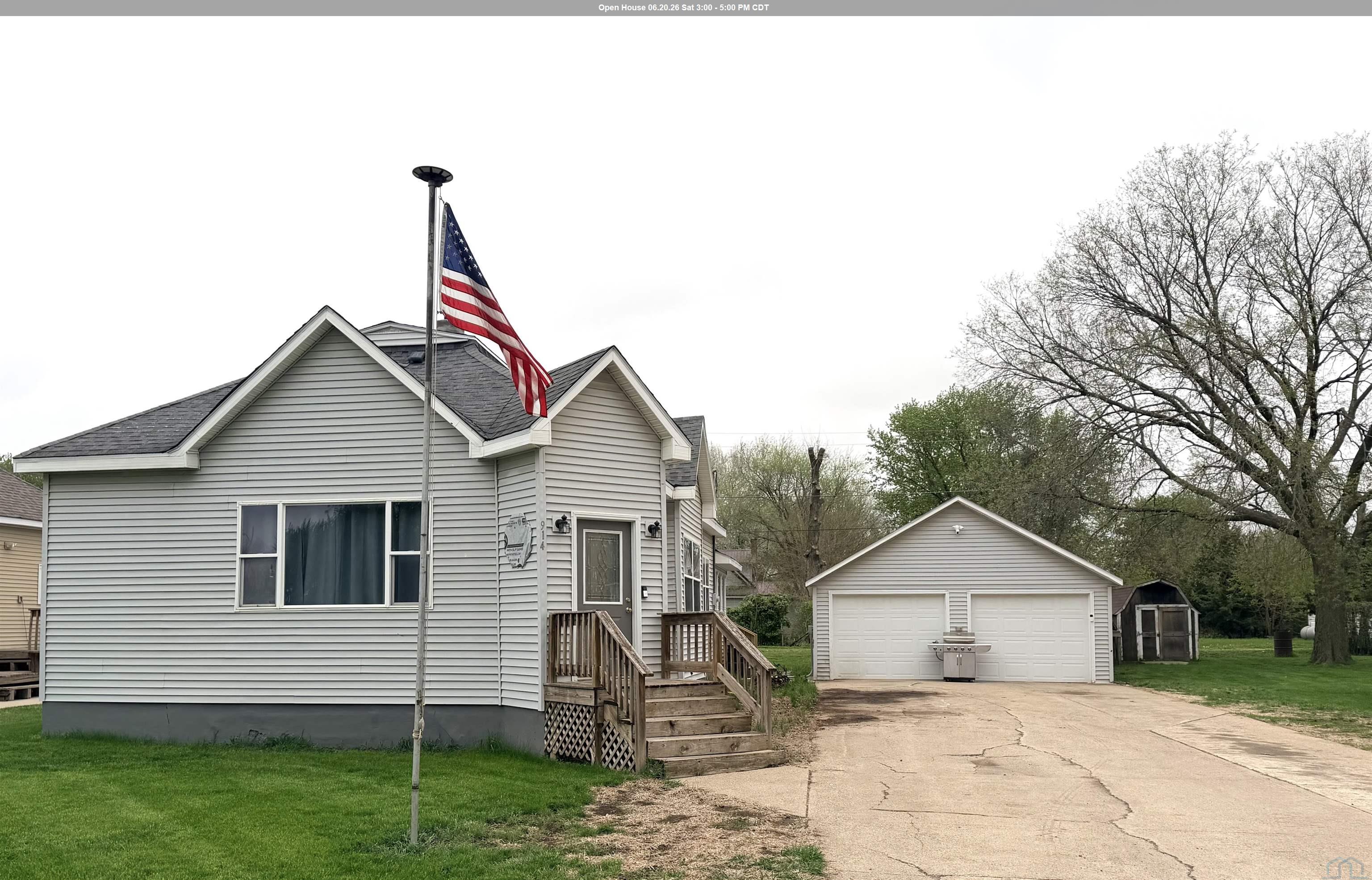 914 Driftwood St, Correctionville, IA 51016 