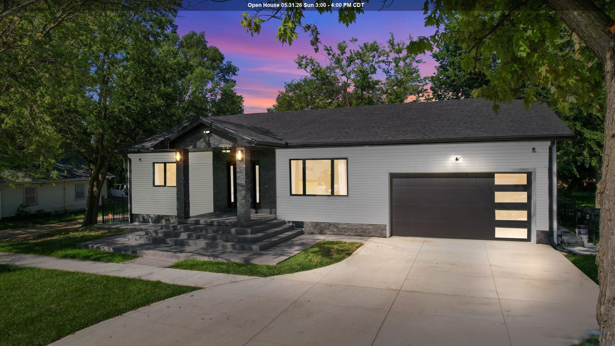 407 2nd Ave, South Sioux City, NE 68776 
