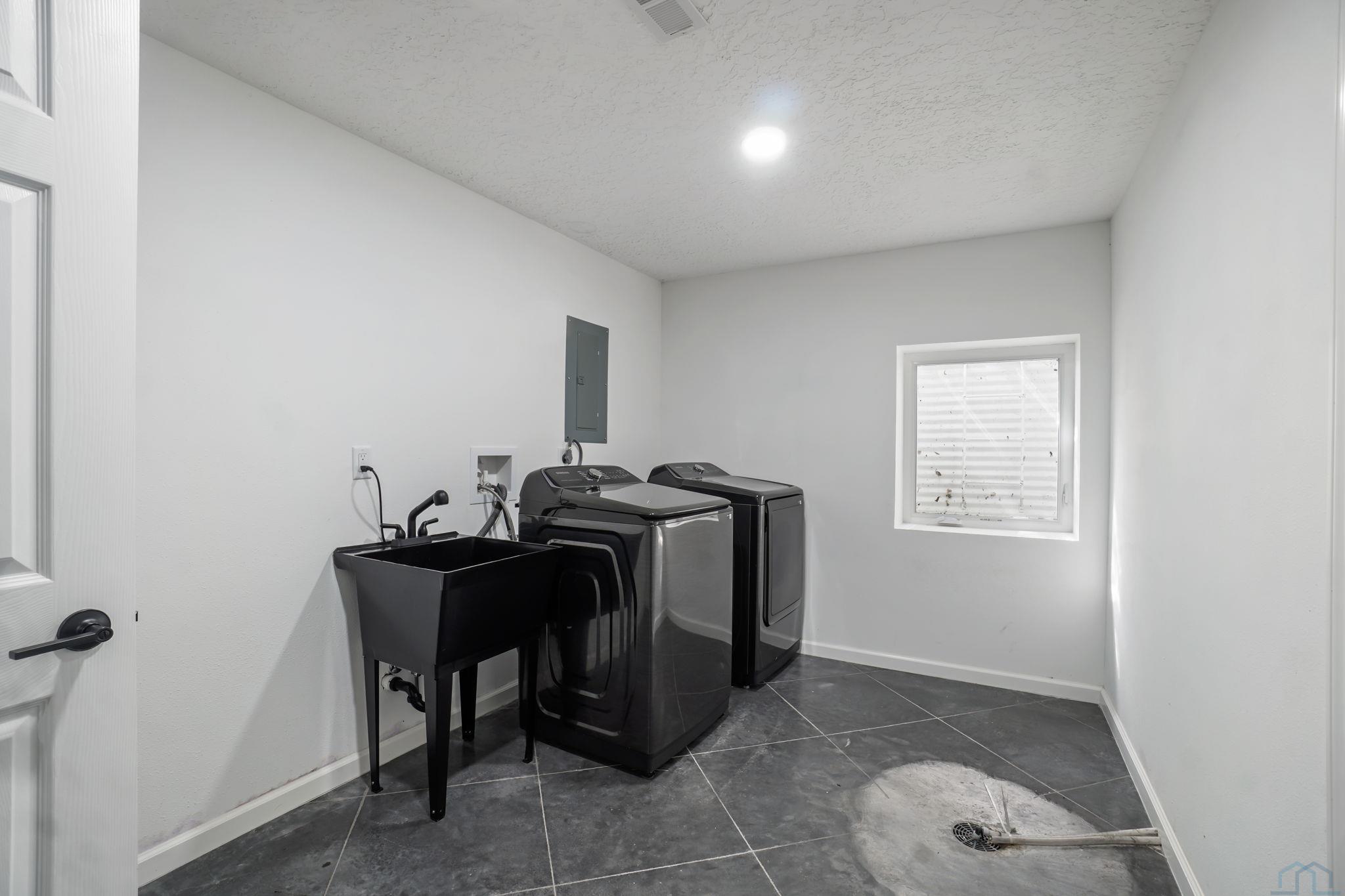 MLS #832784