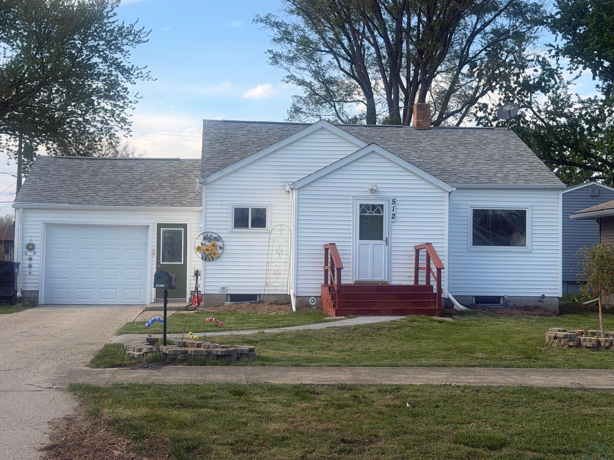 512 Spruce St E, Cherokee, IA 51012 