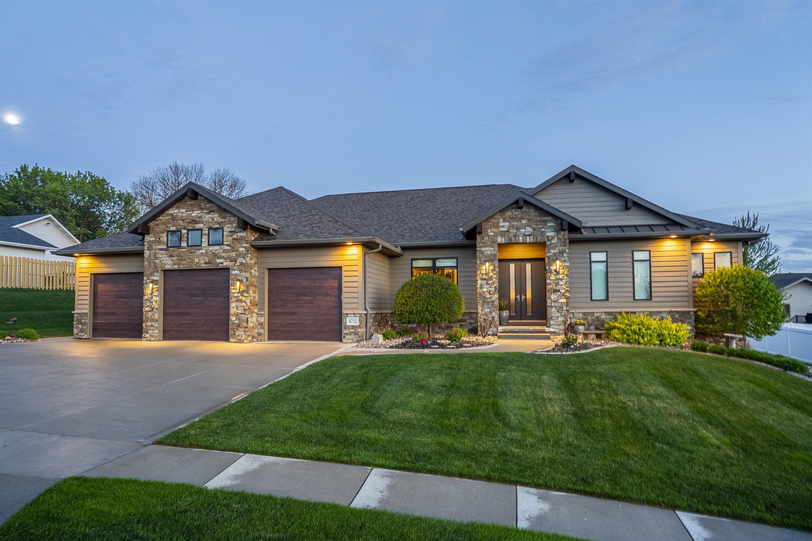 4712 Meadowlark Lane, Sioux City, IA 51106 