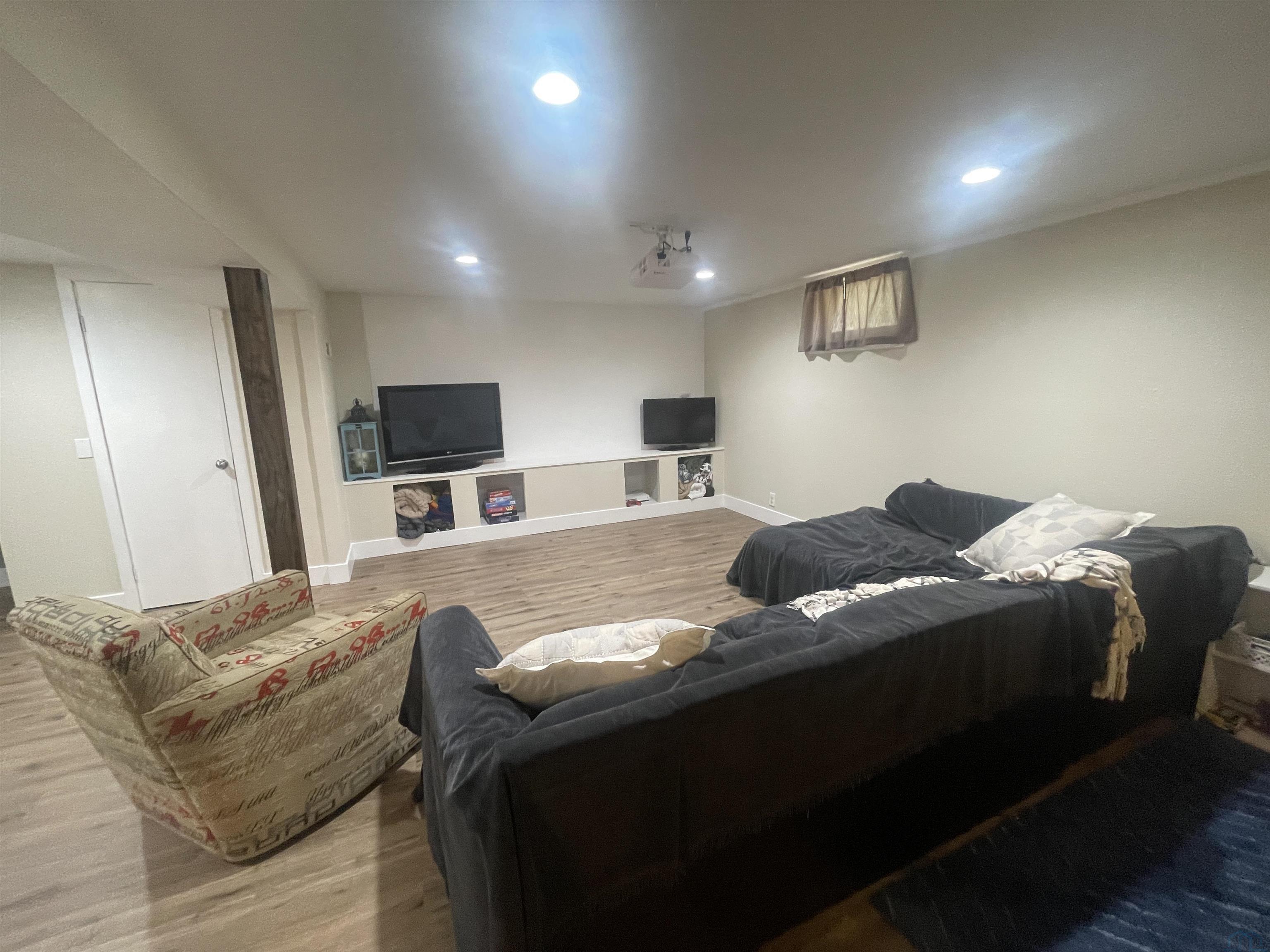 MLS #832806