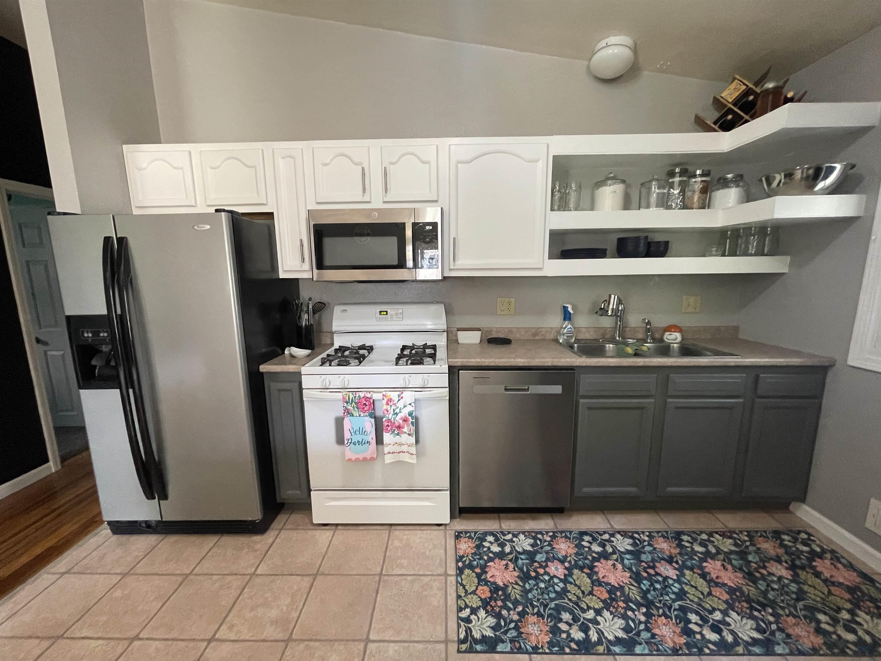 MLS #832806