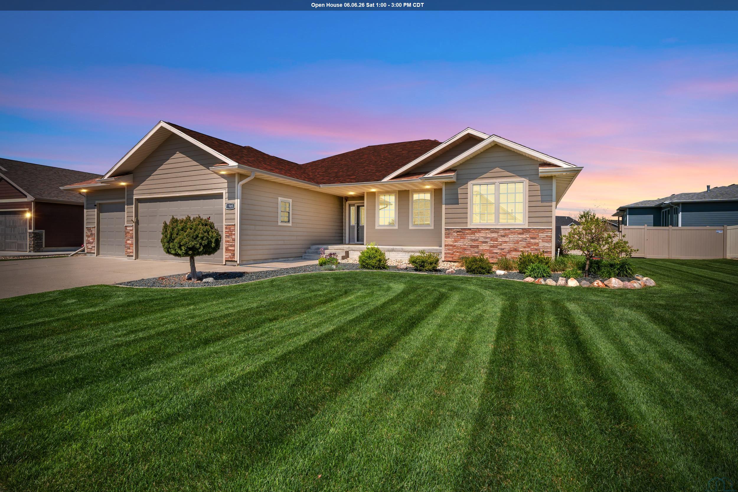 1505 Rockwell Trail, Vermillion, SD 57069 