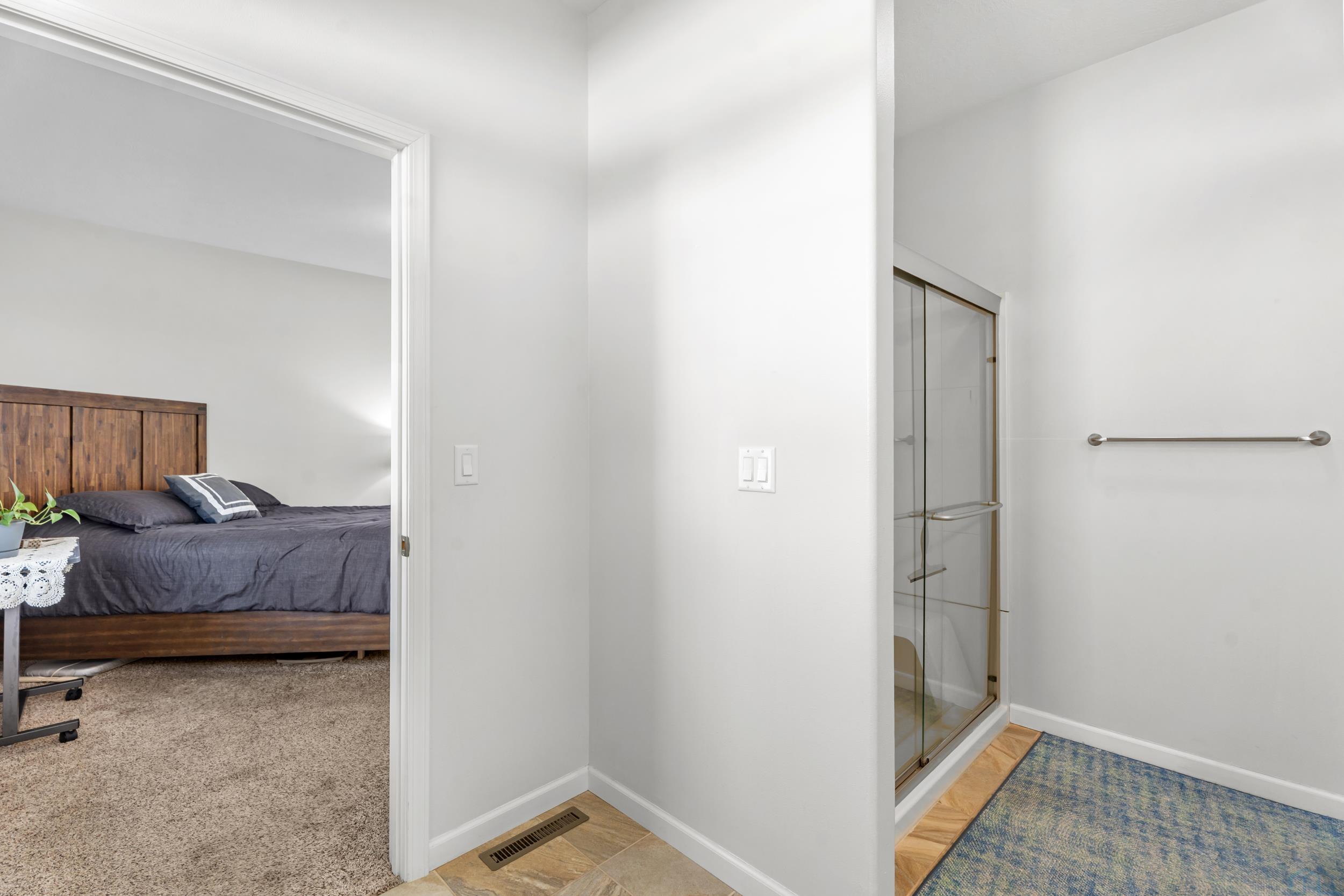 MLS #832808