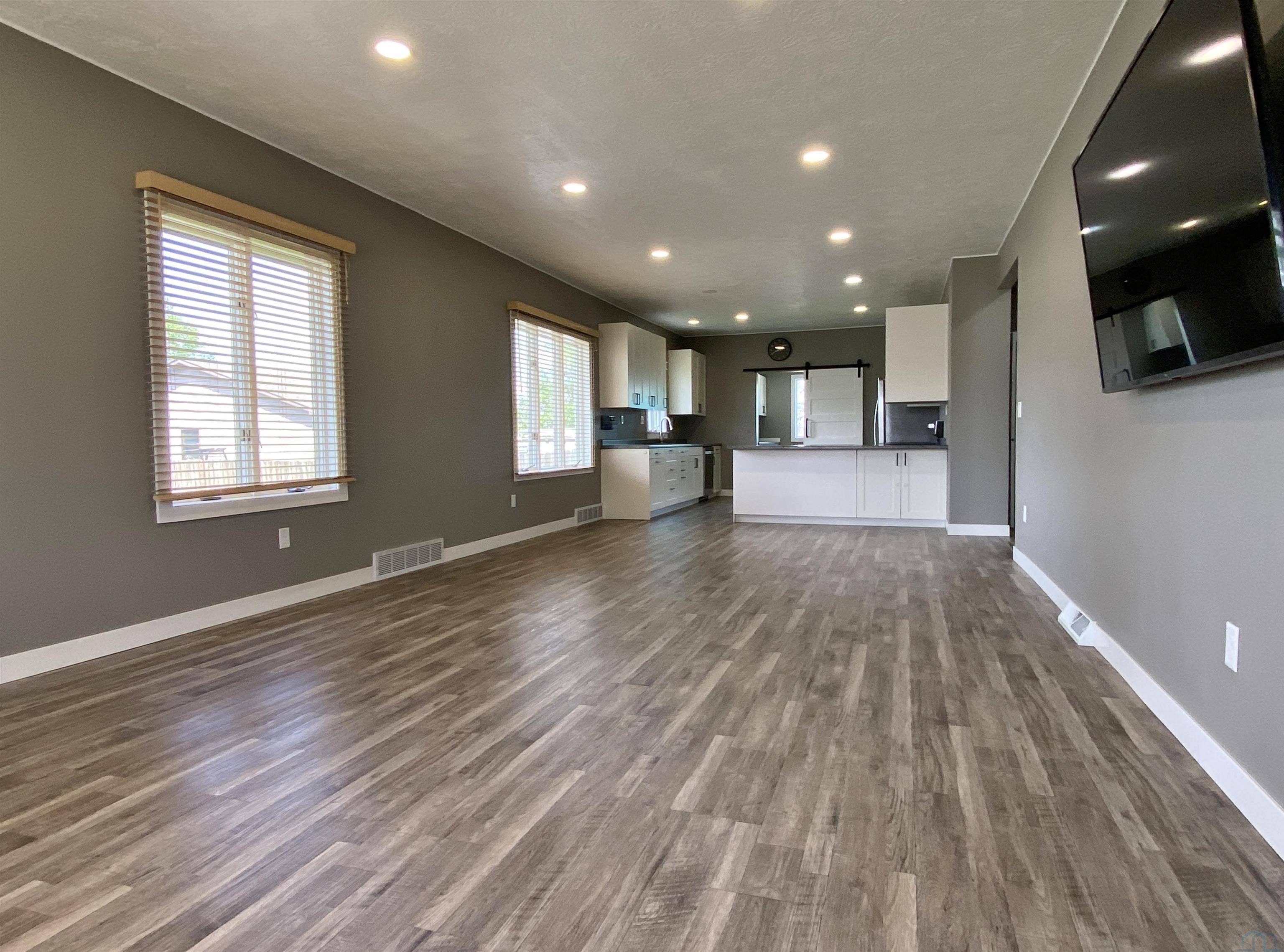 MLS #832811