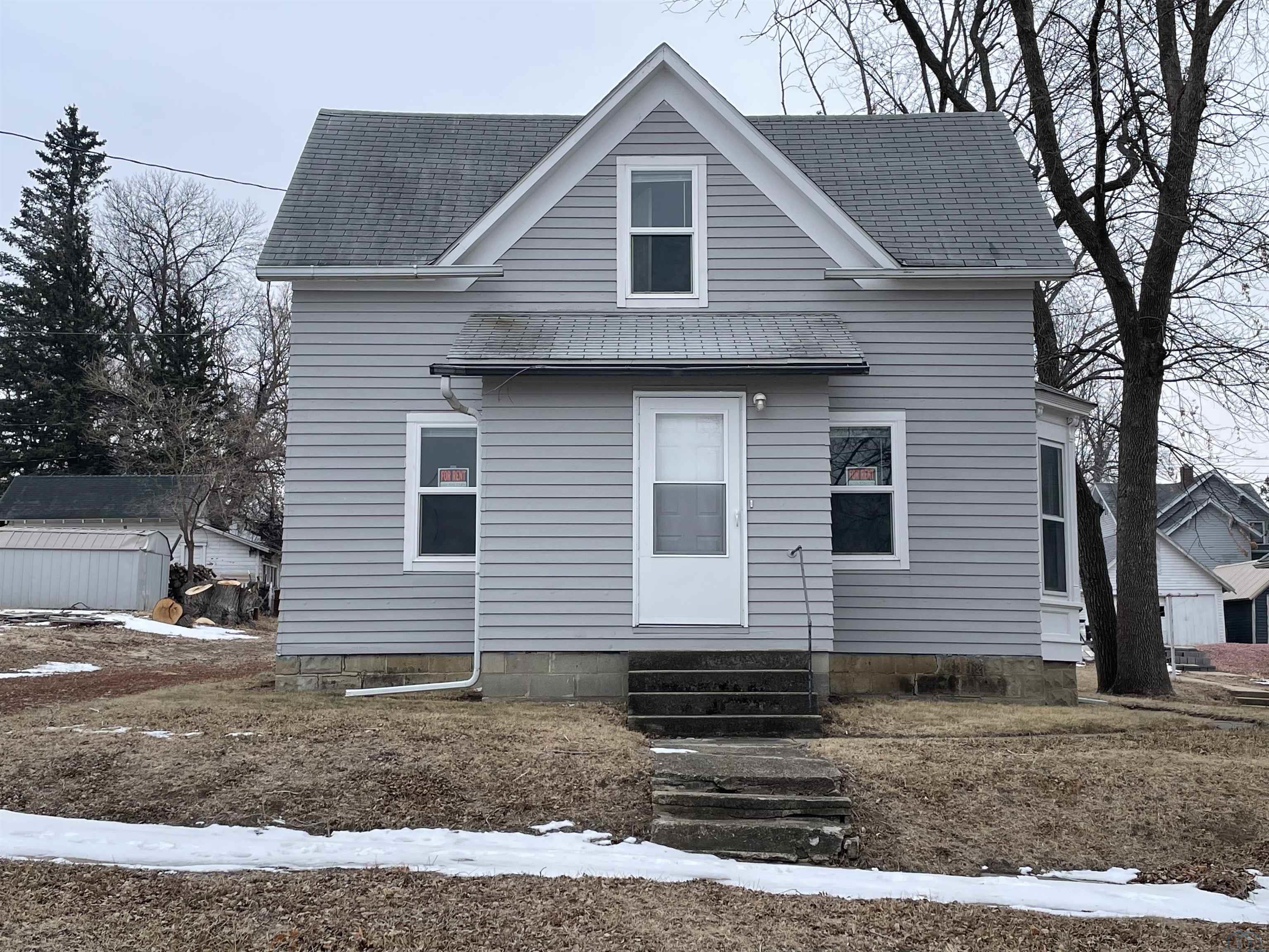 112 Summit St, Pierson, IA 51048 