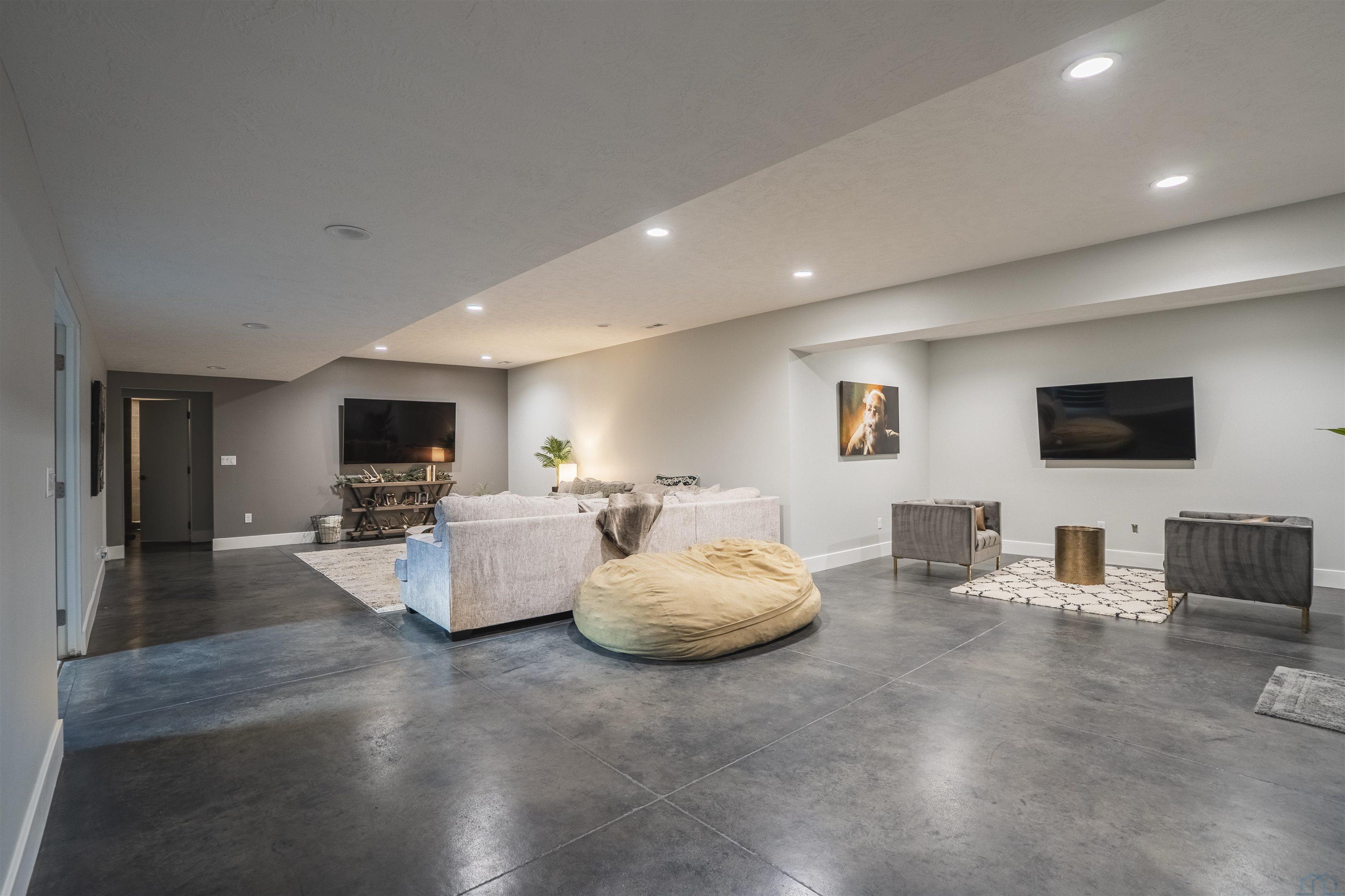 MLS #832826