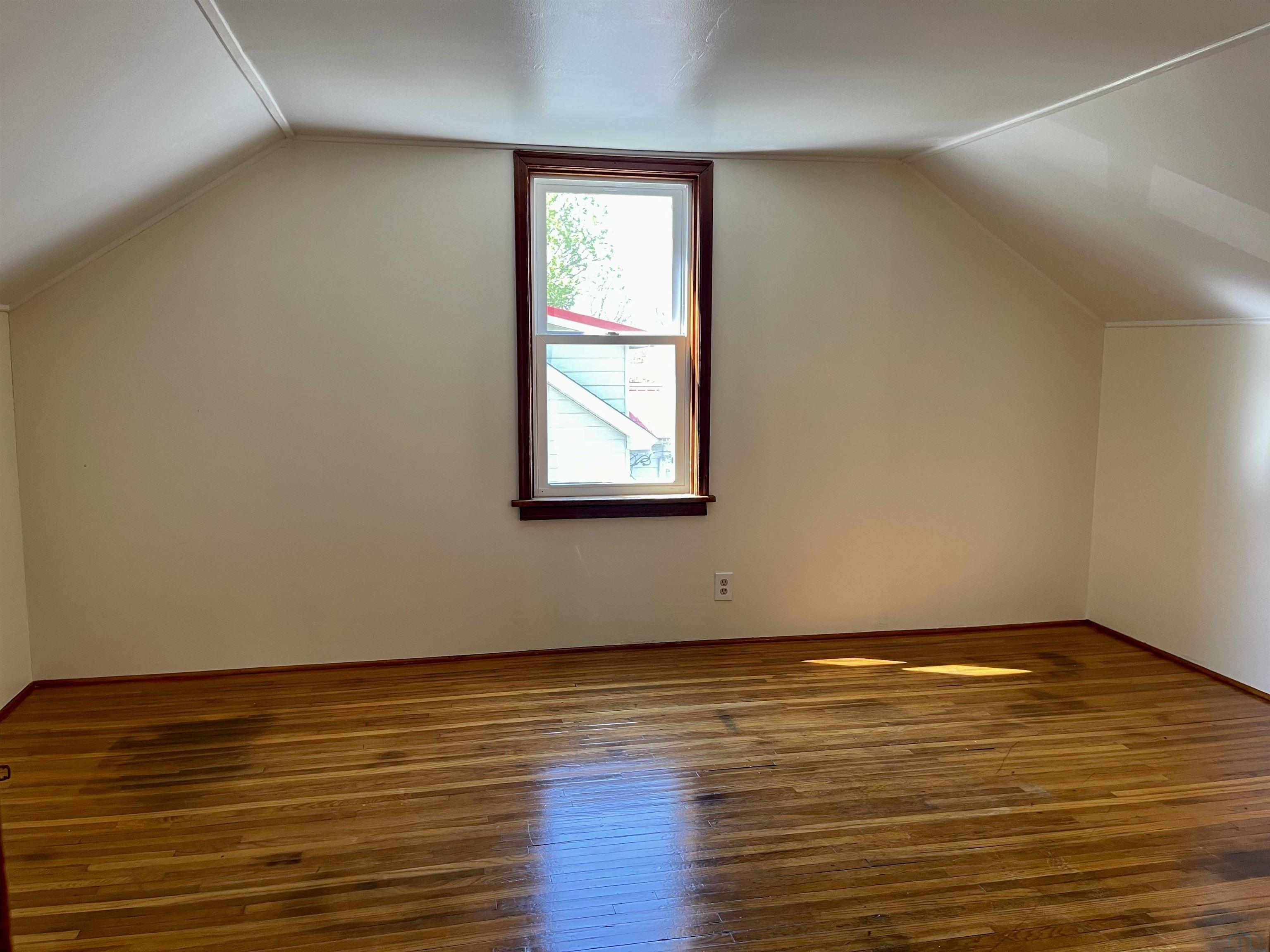 MLS #832838