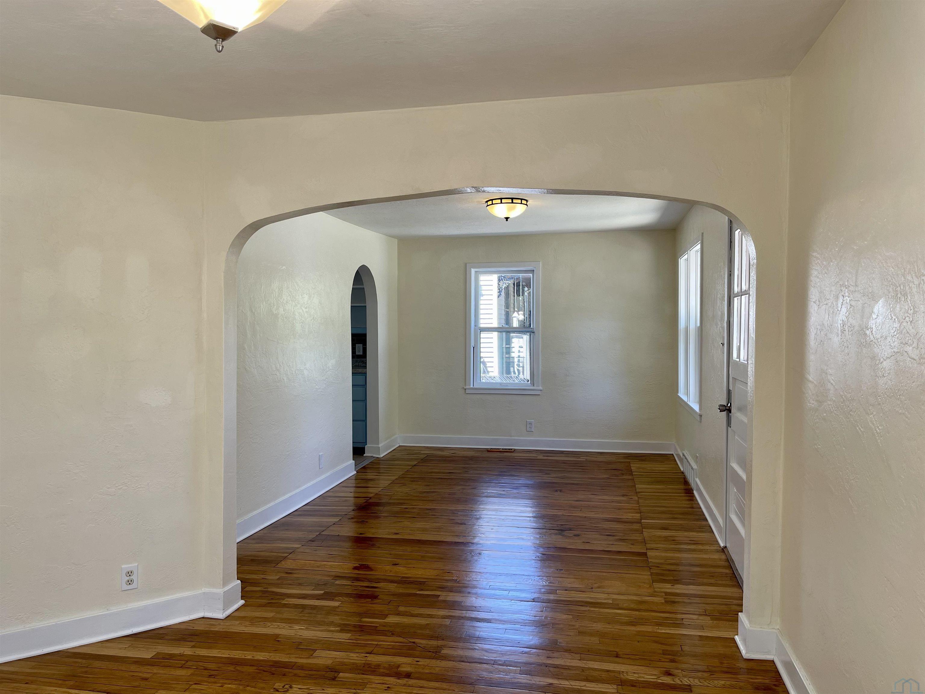 MLS #832838