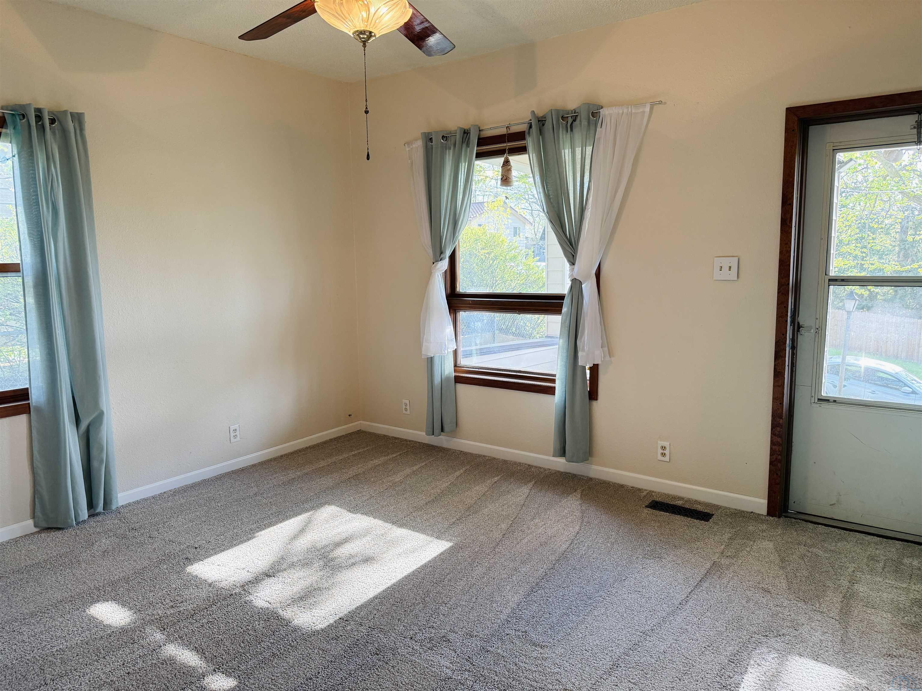 MLS #832840
