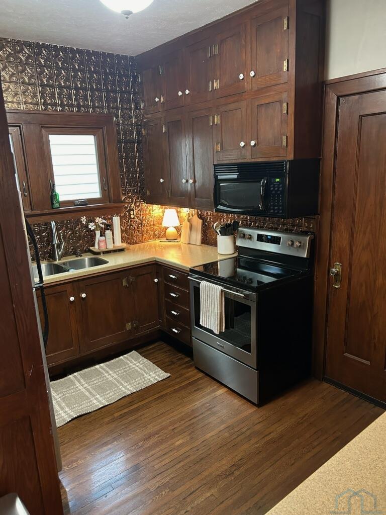 MLS #832842