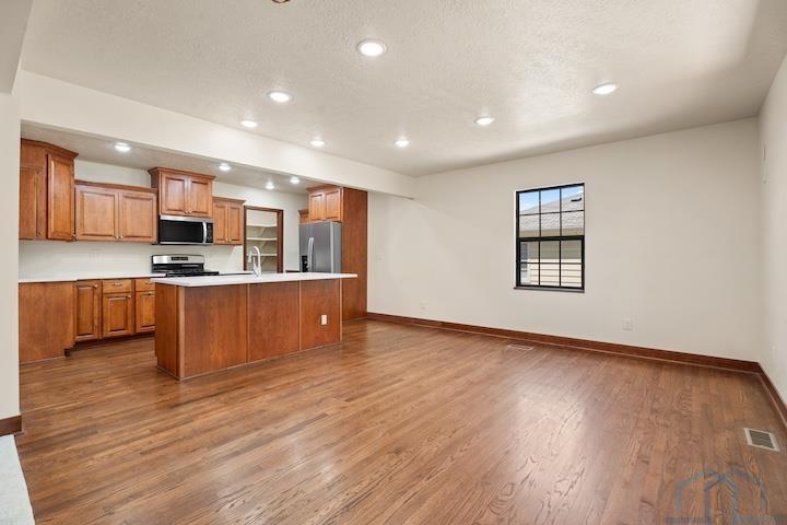 MLS #832876