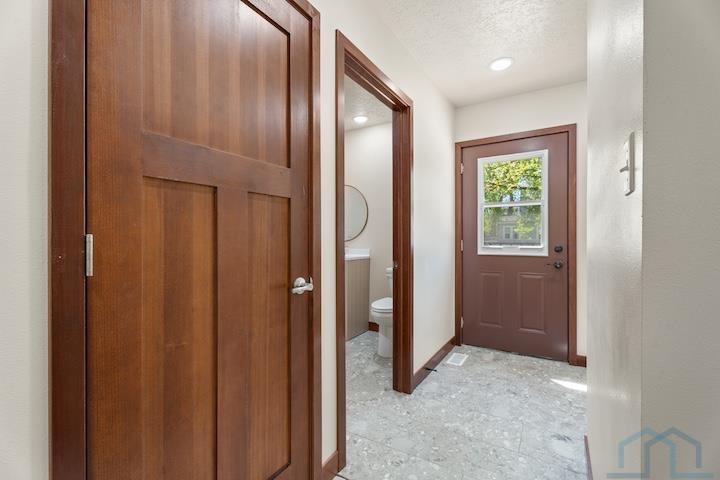 MLS #832876