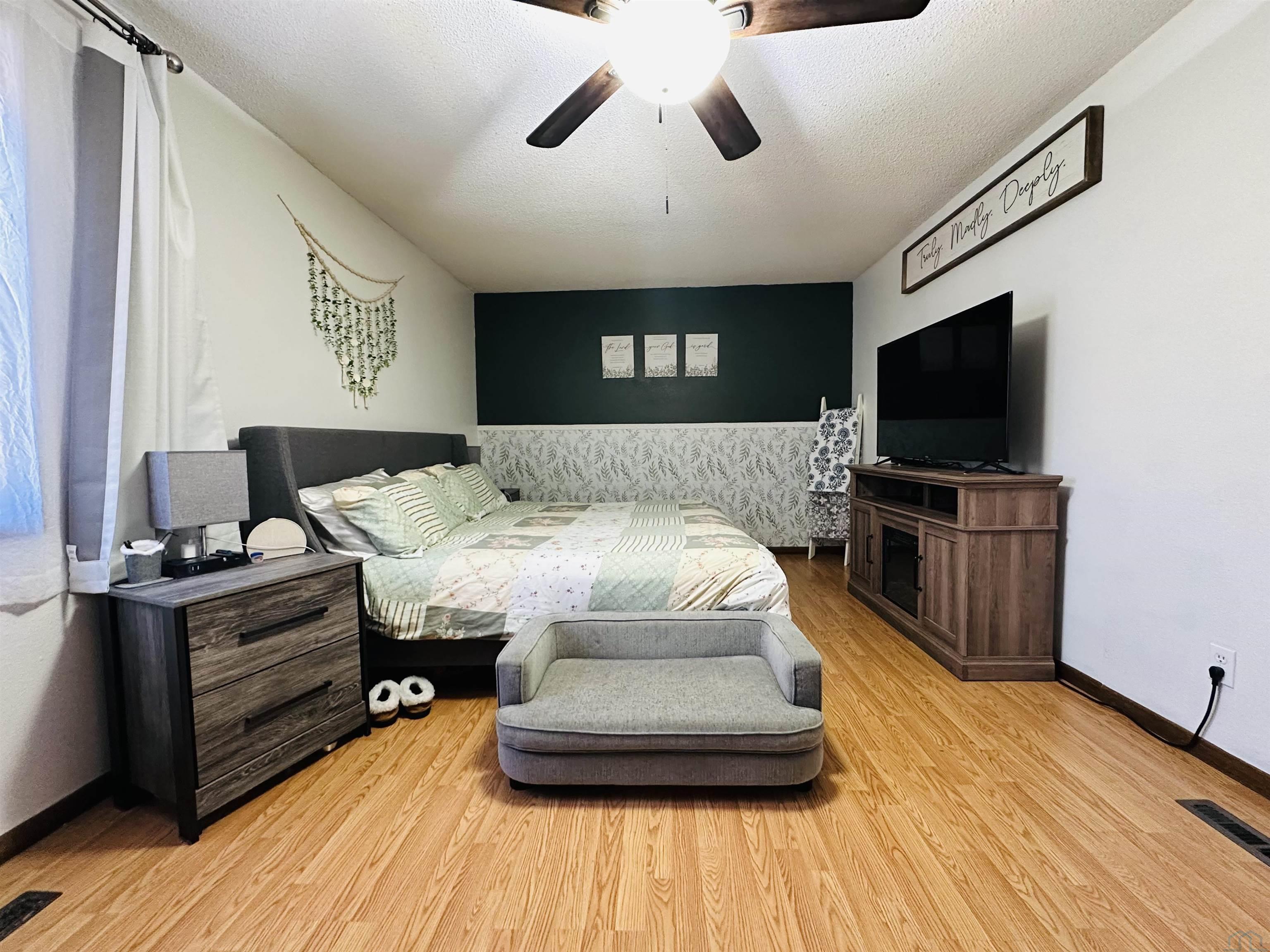 MLS #832882