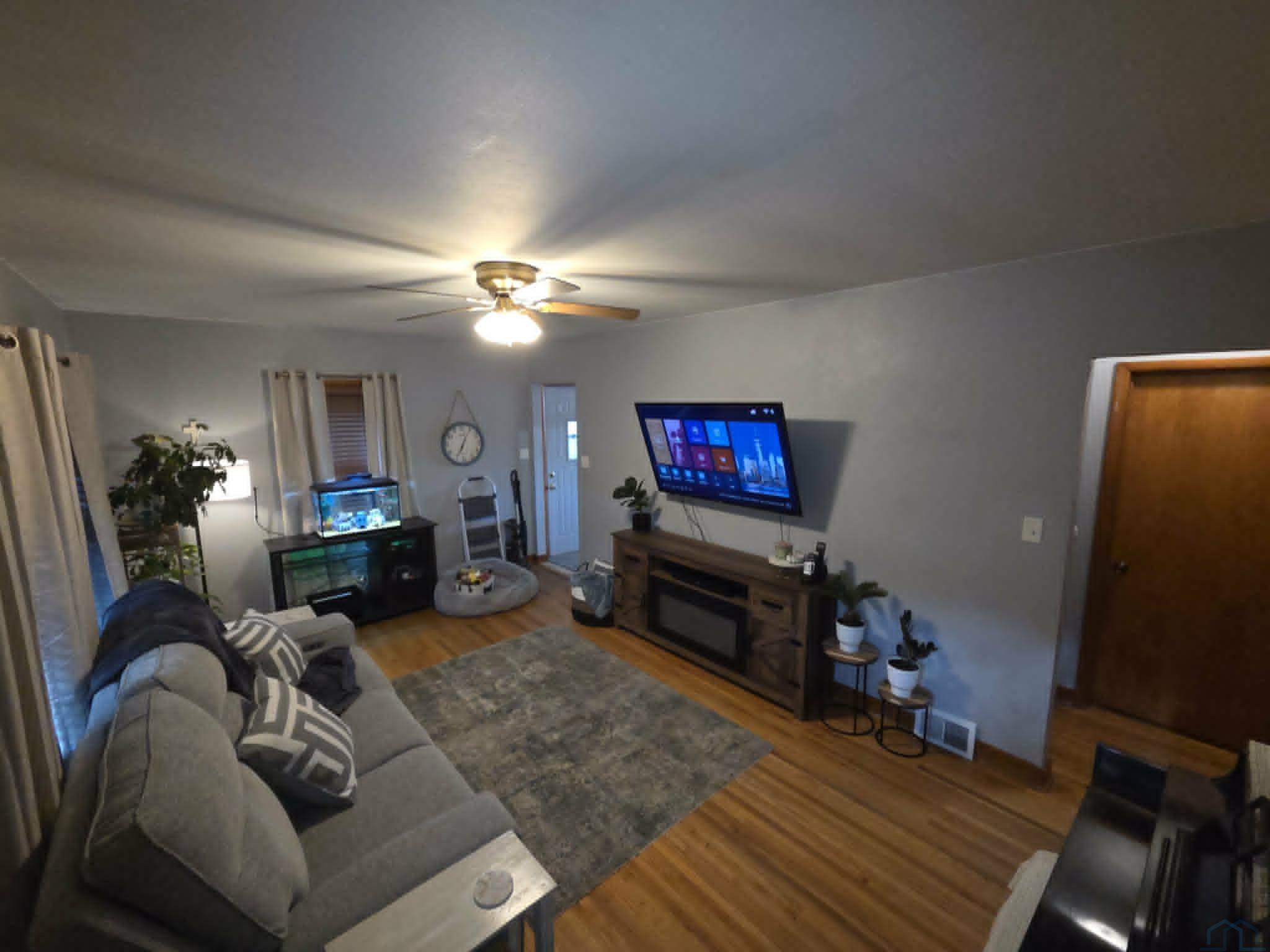 MLS #832902