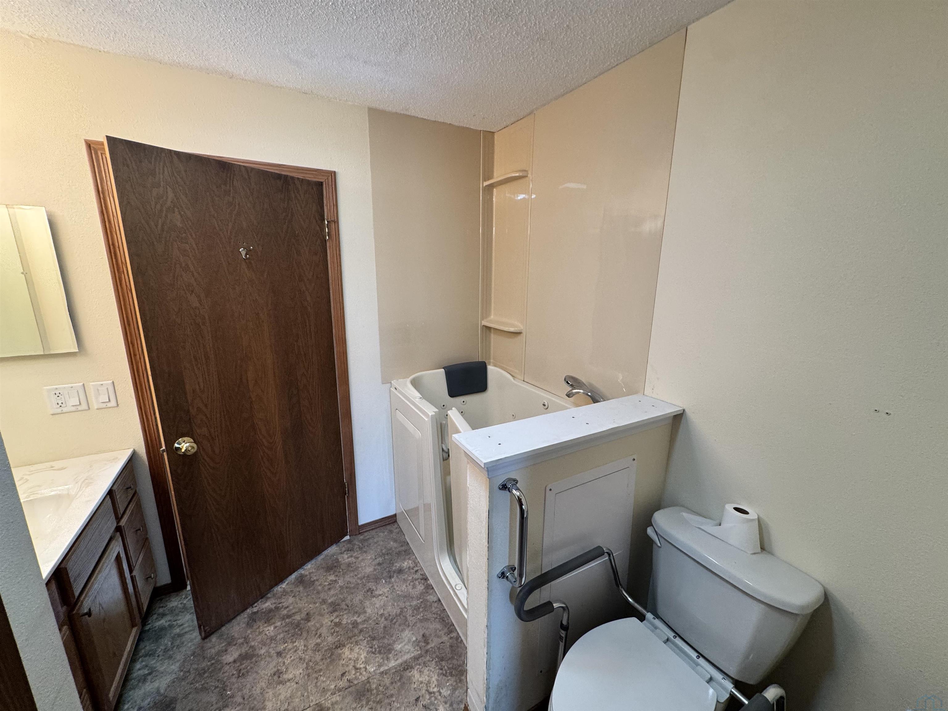 MLS #832906
