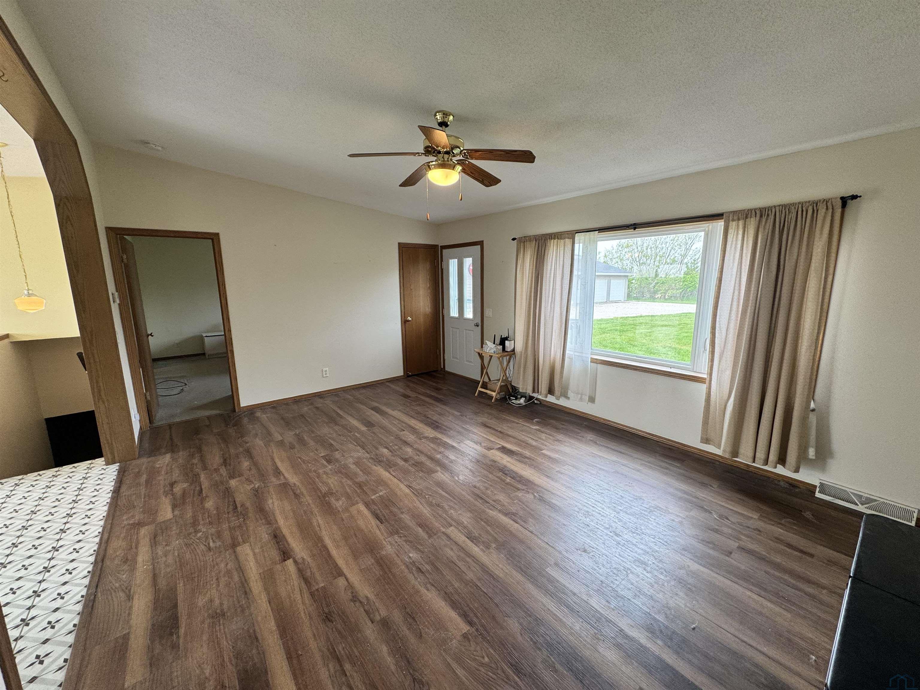 MLS #832906