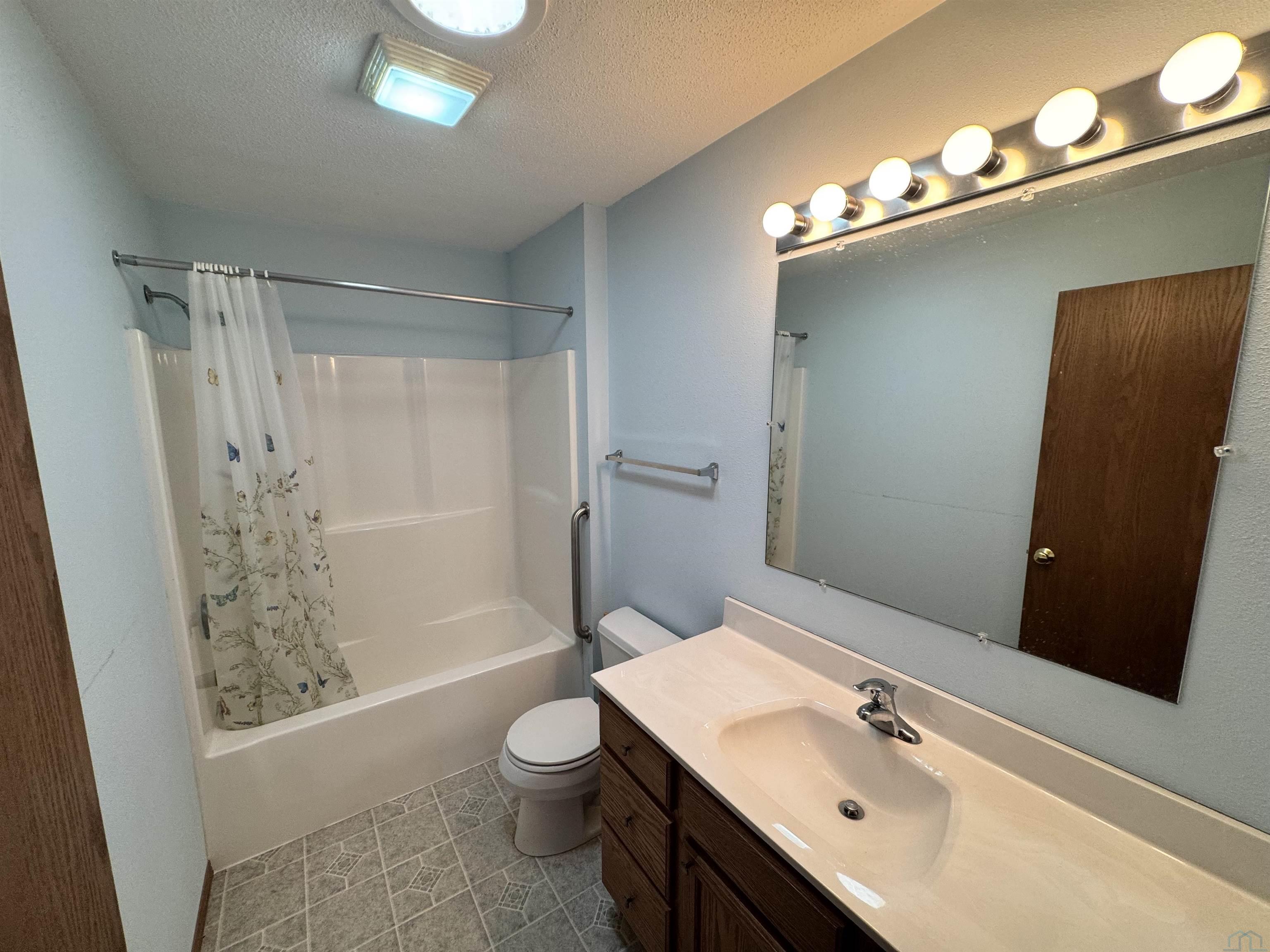 MLS #832906