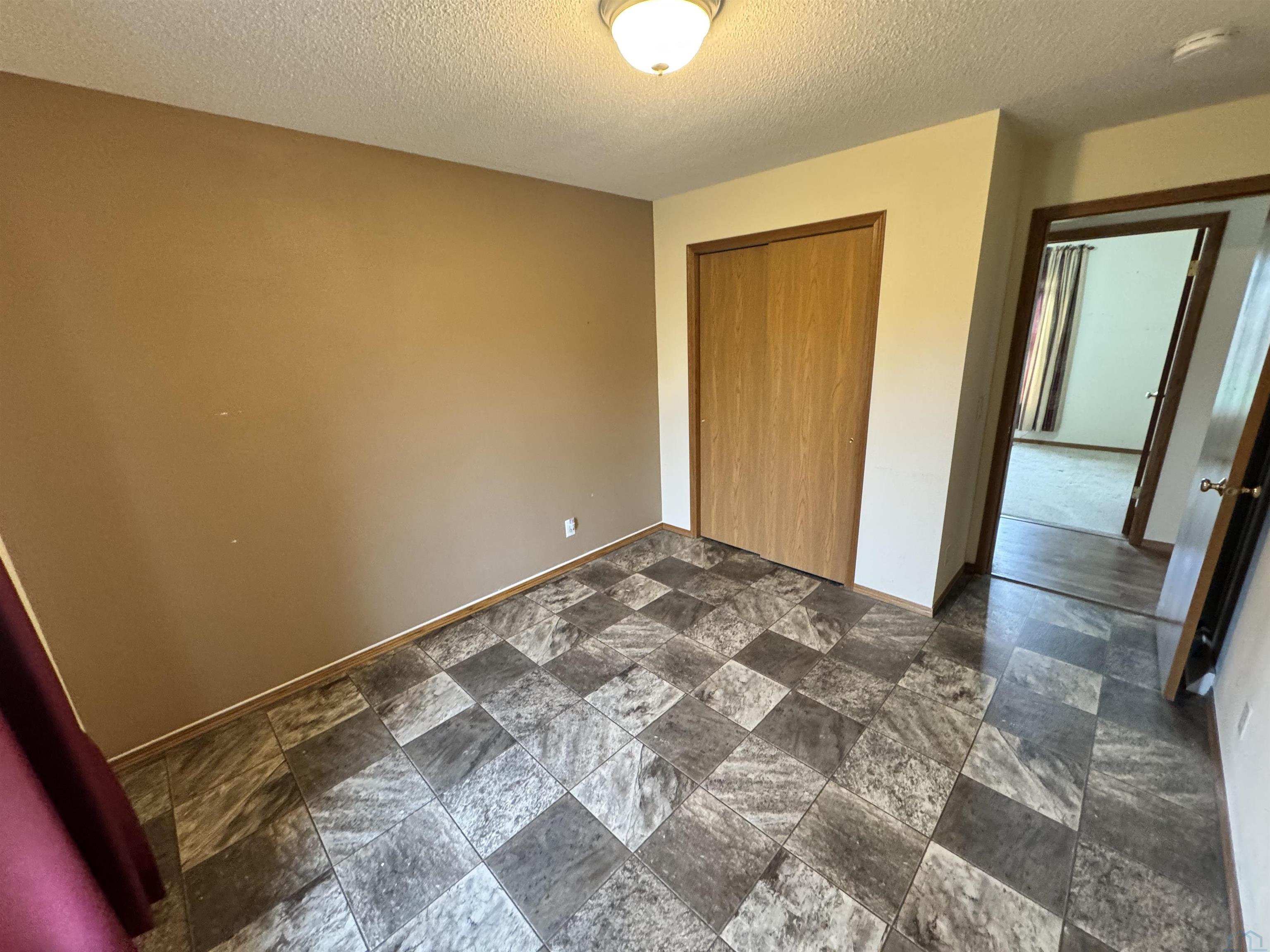MLS #832906