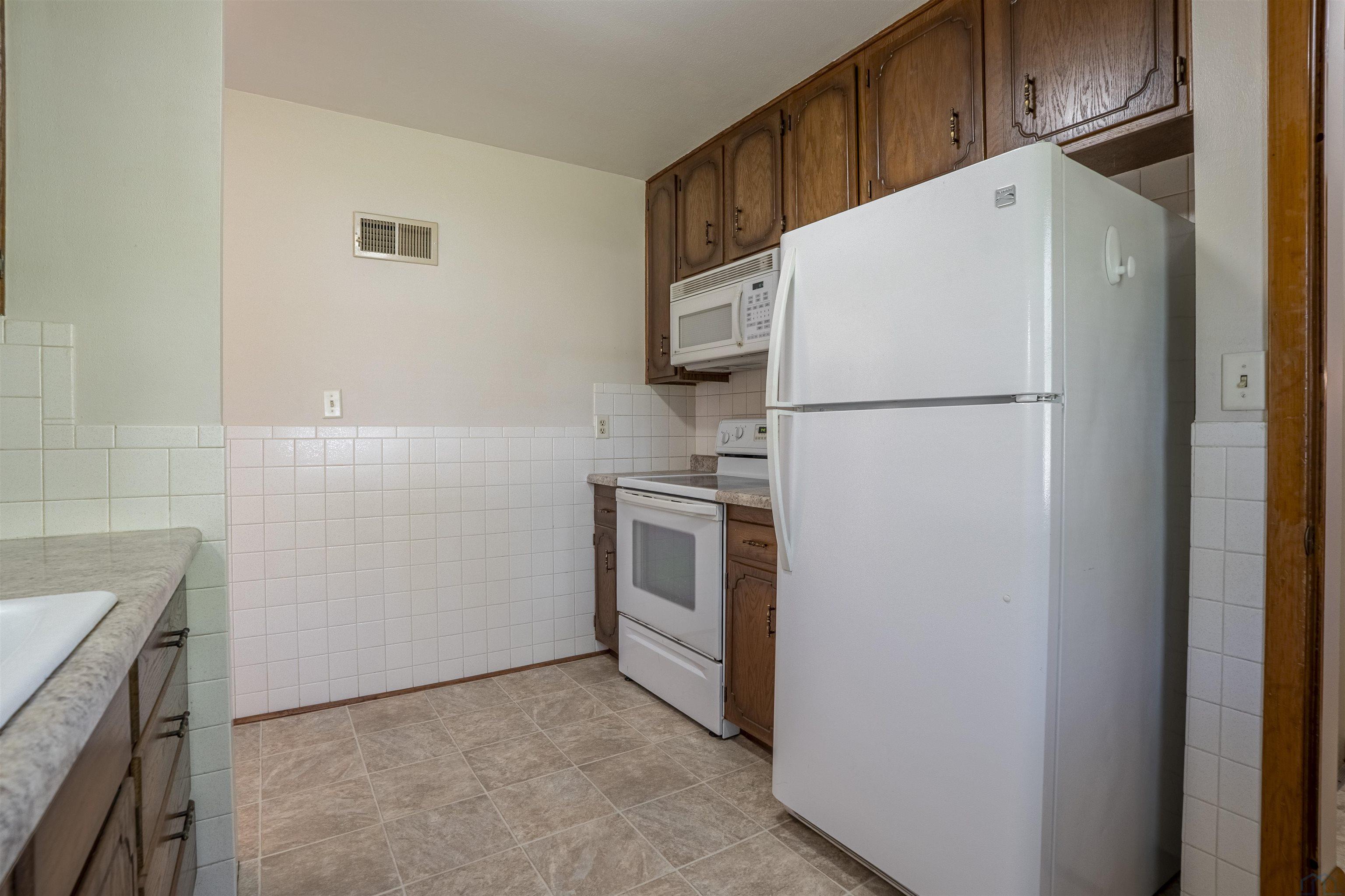 MLS #832943