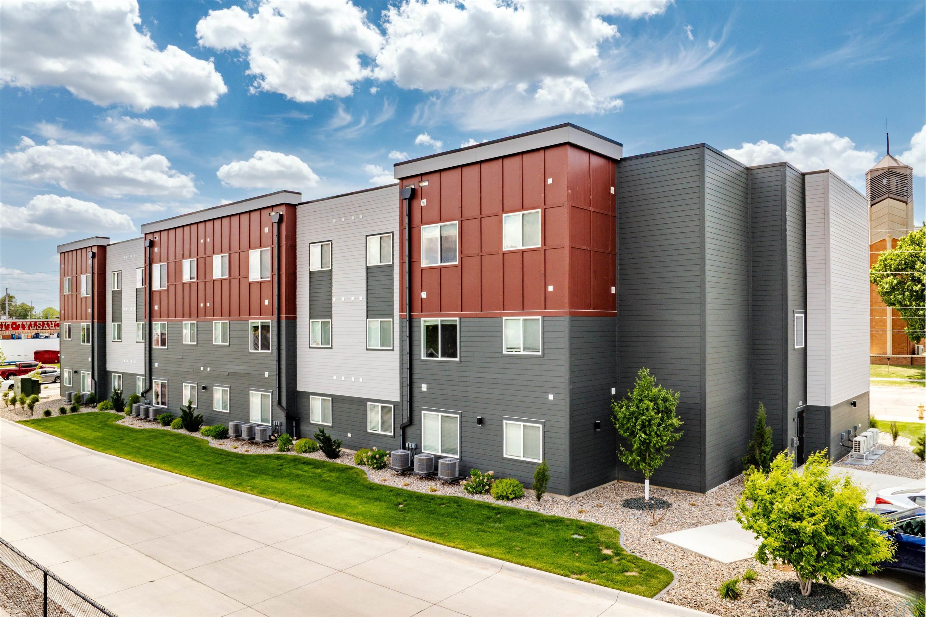1720 Morningside Ave, Sioux City, IA 51106 