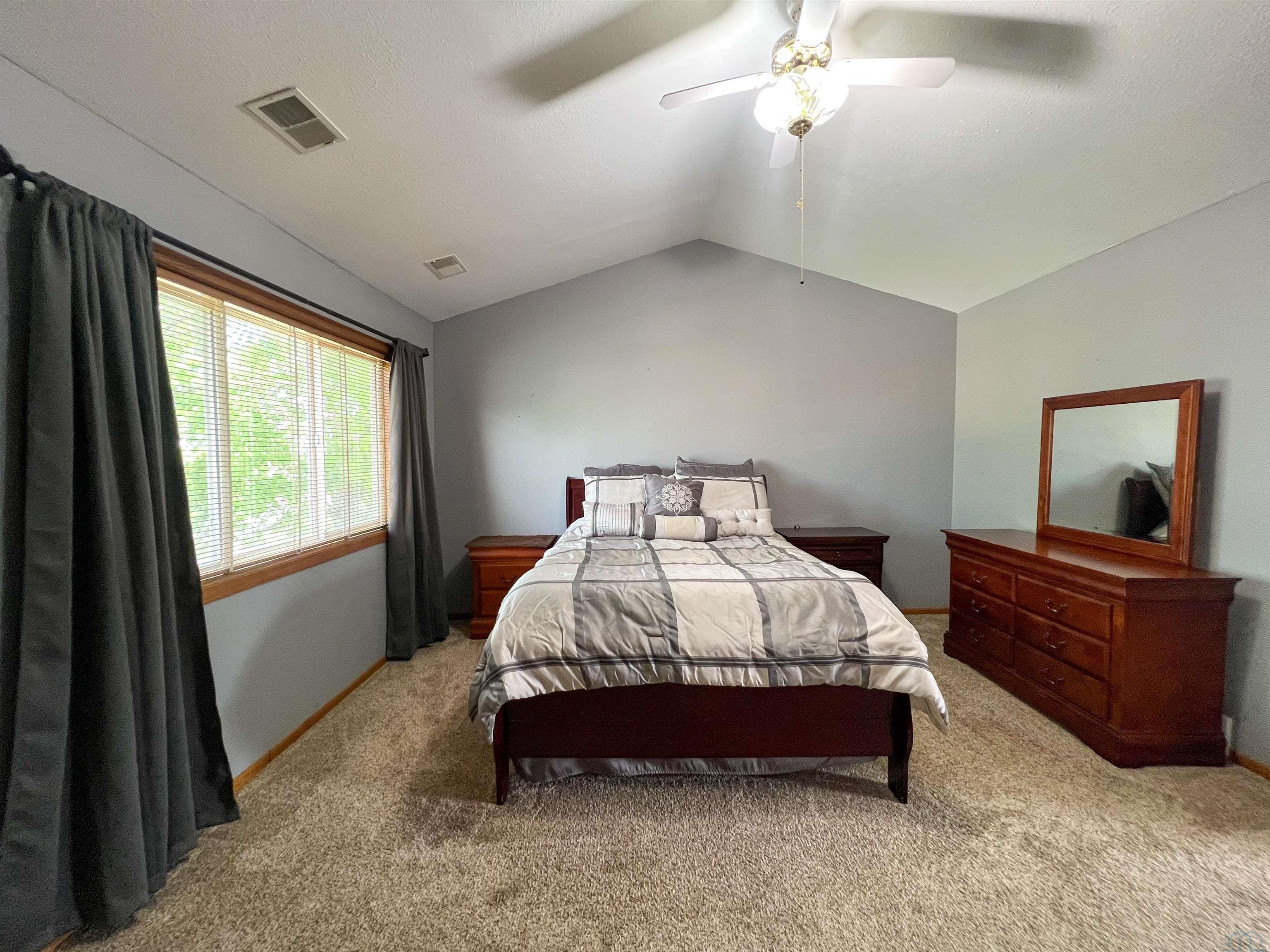 MLS #832952