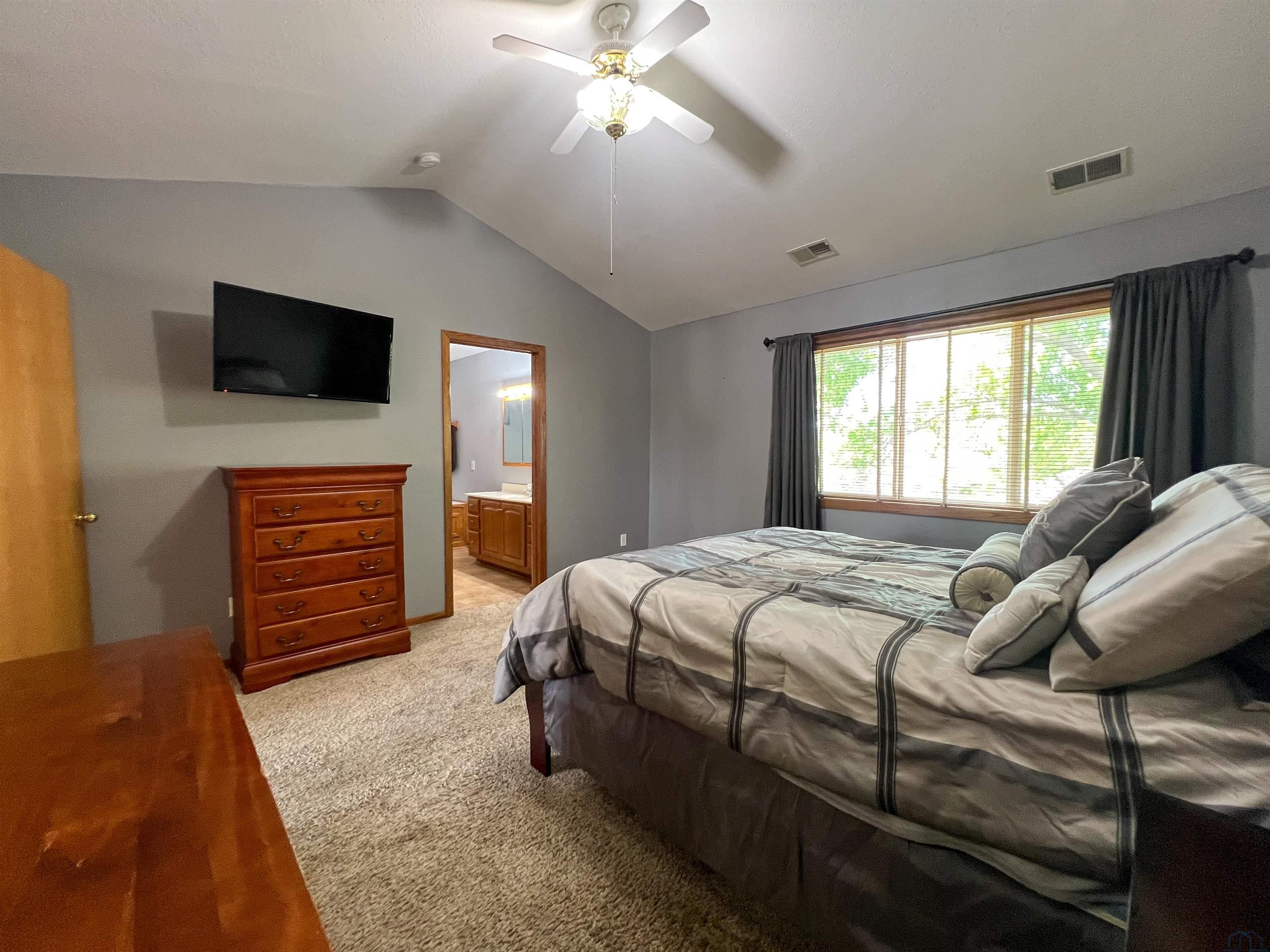MLS #832952