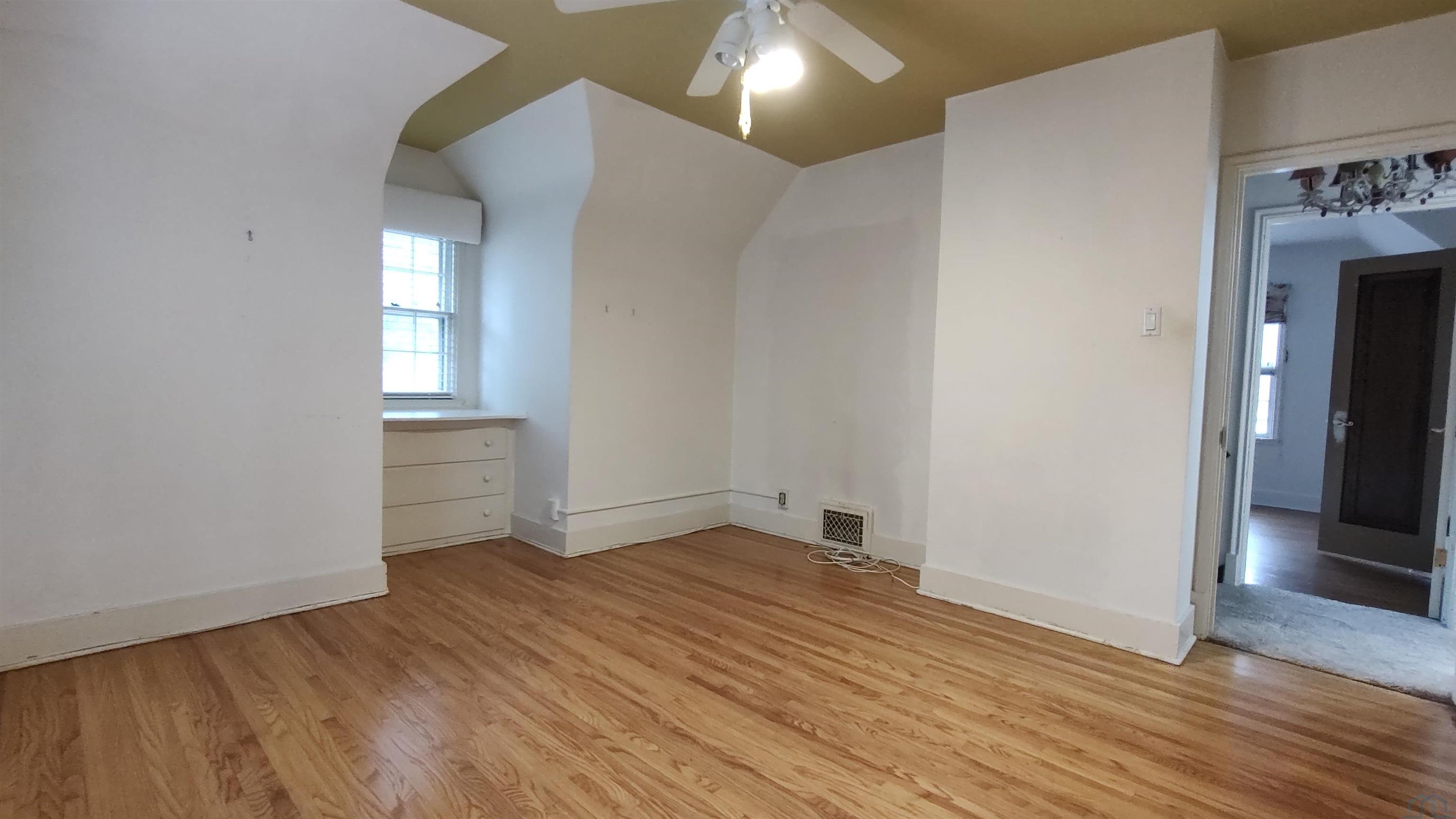 MLS #832957