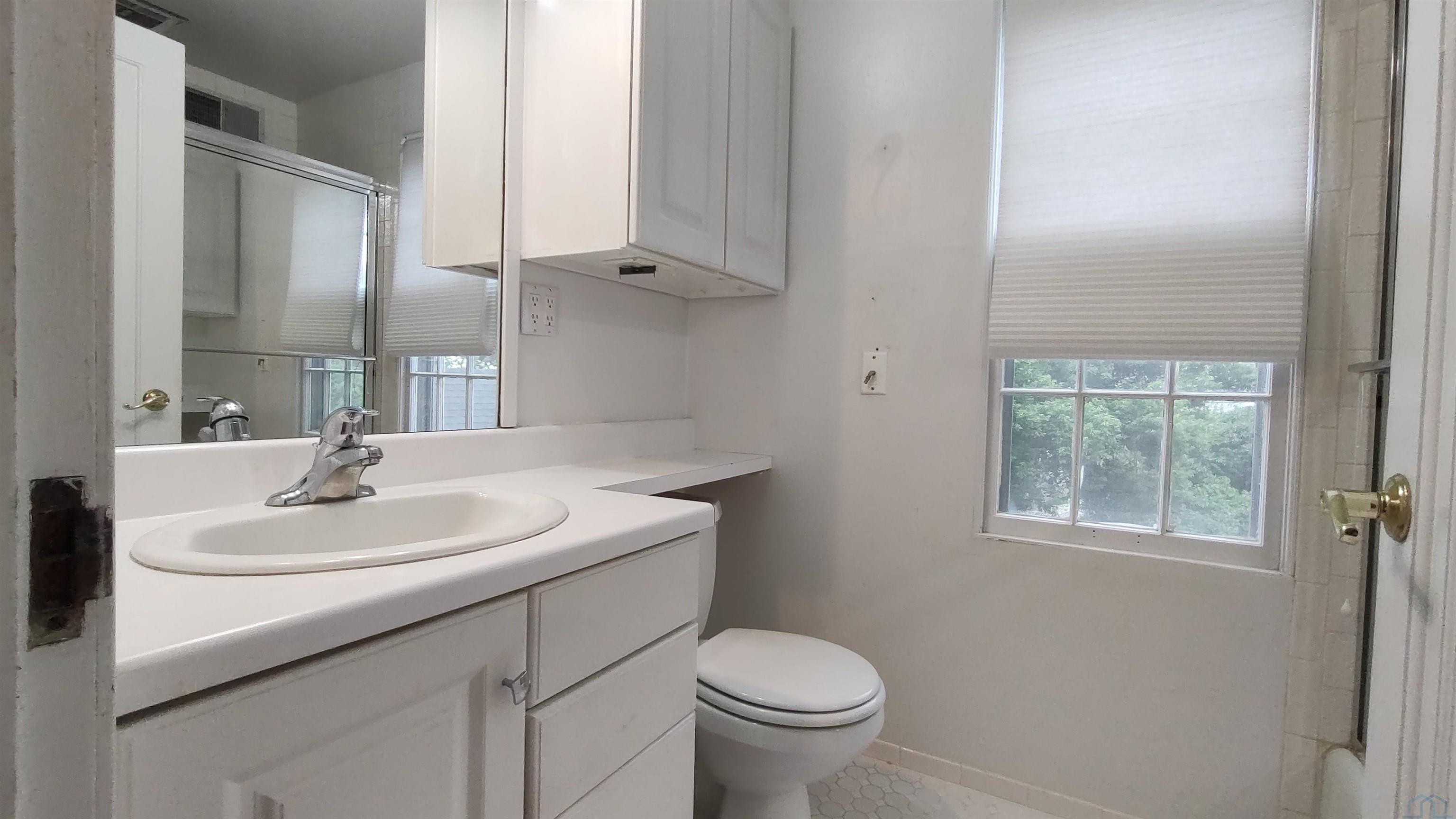 MLS #832957