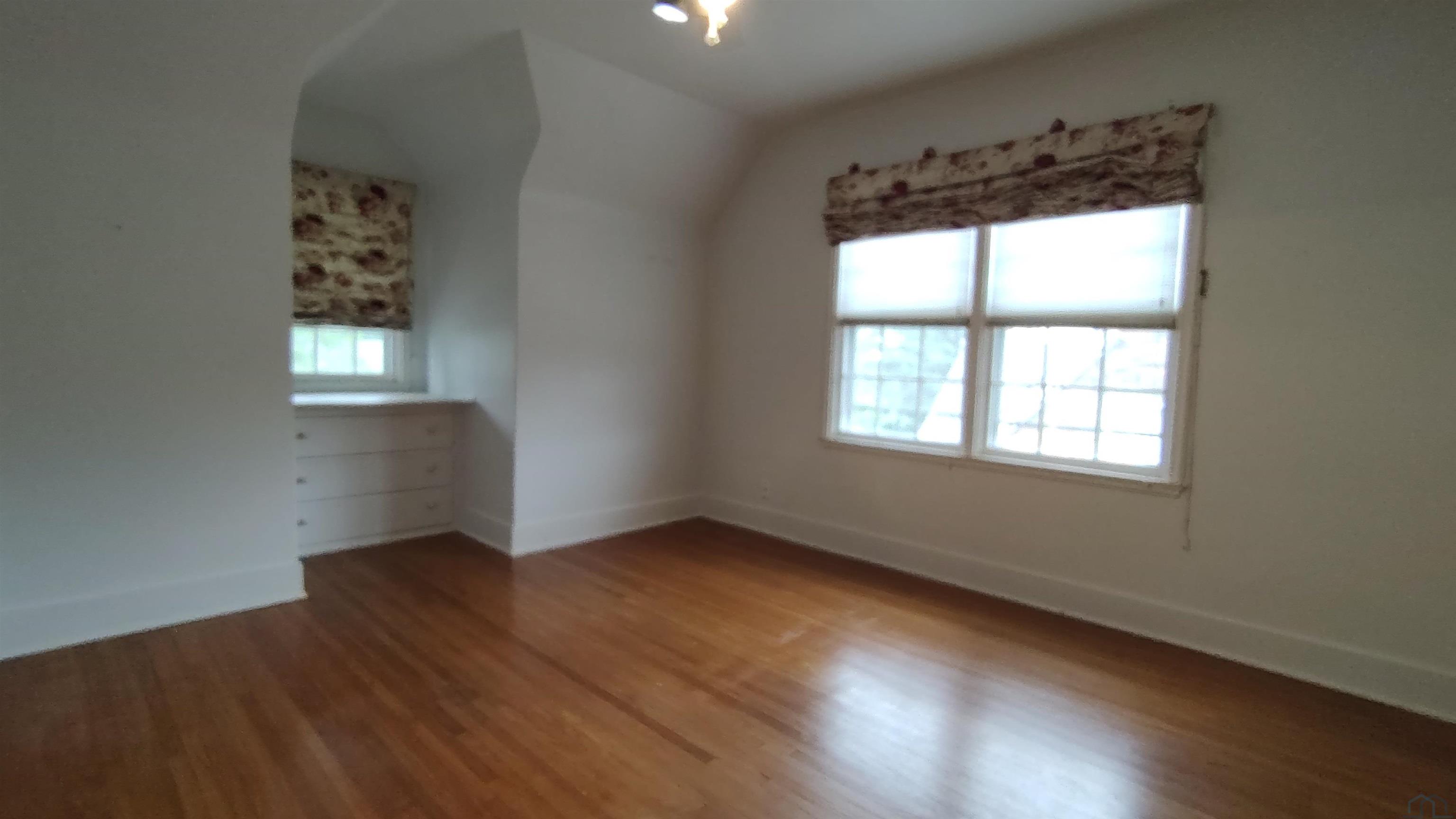 MLS #832957