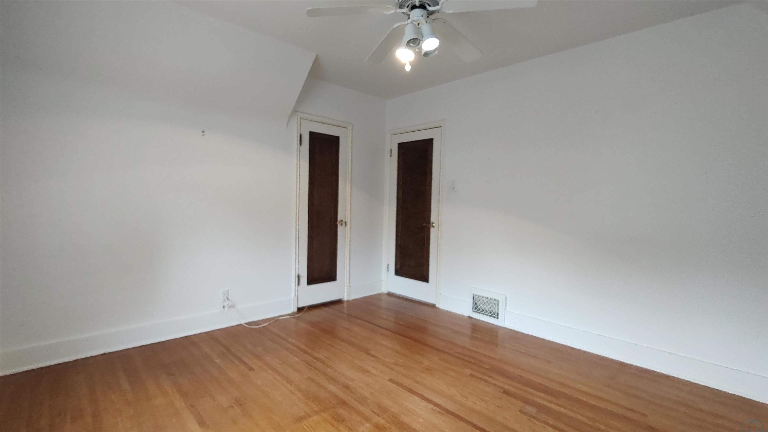 MLS #832957